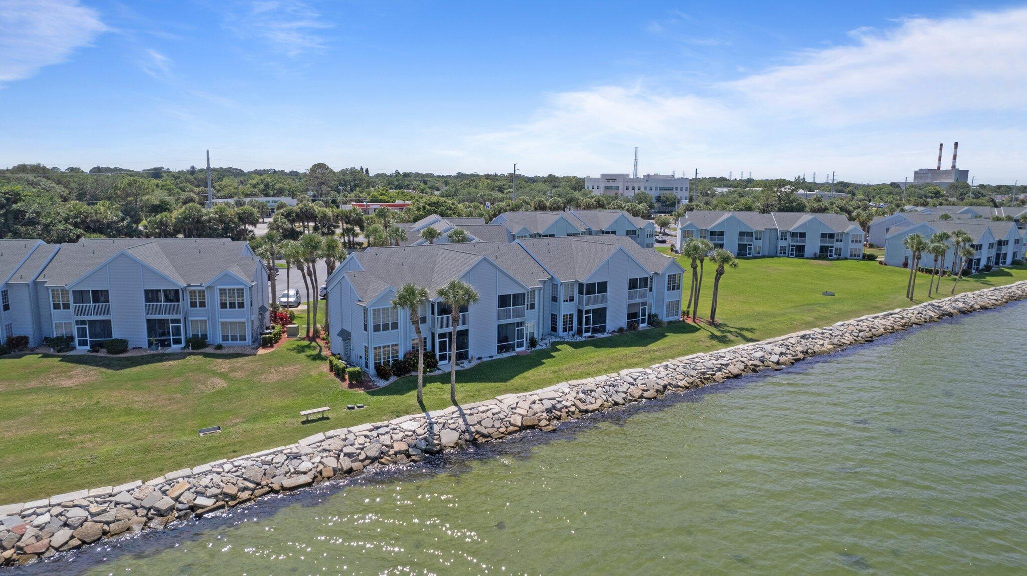 7160 N Highway 1, 101