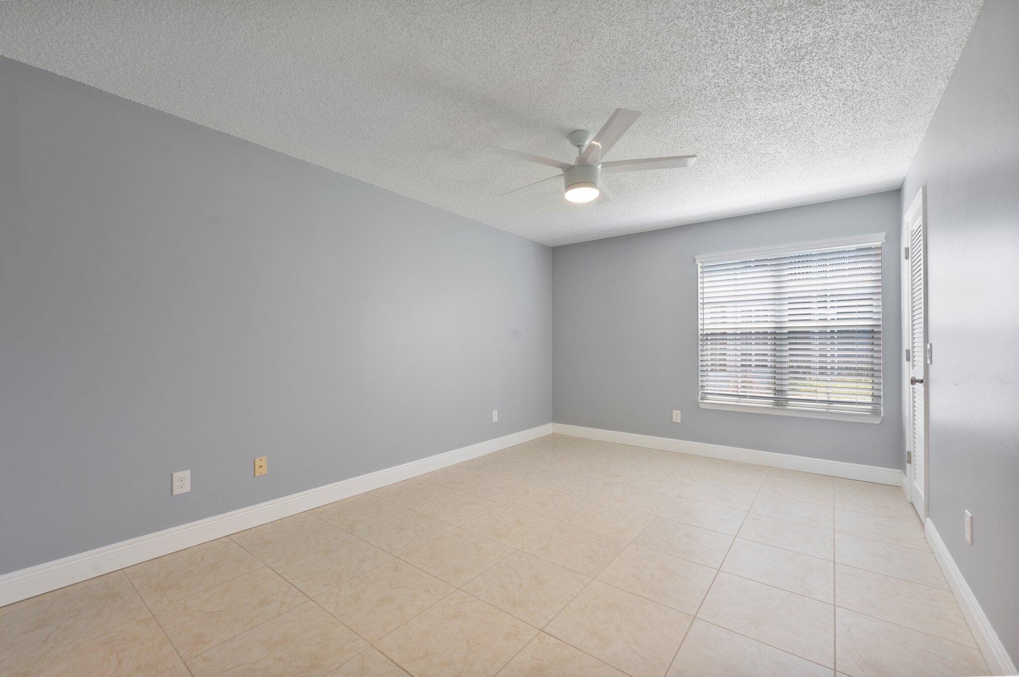 7160 N Highway 1, 101