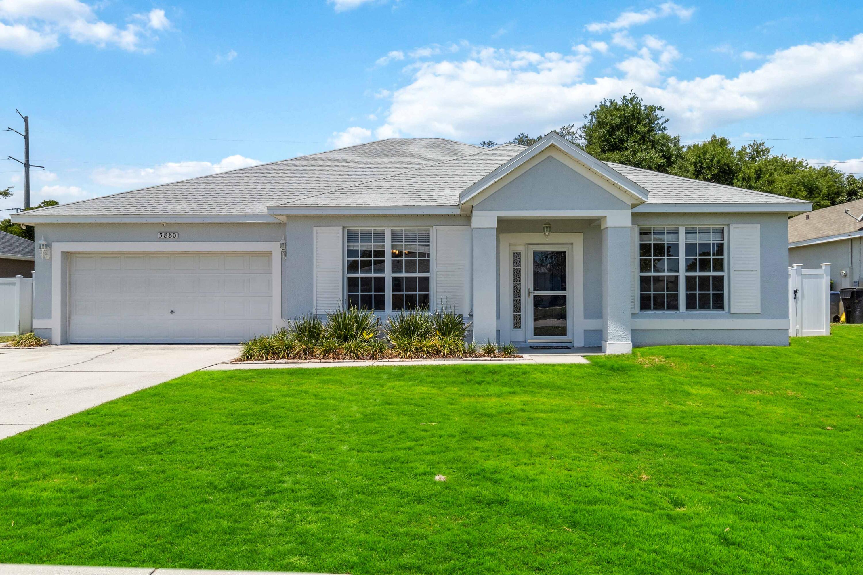 5880 Hummingbird Court