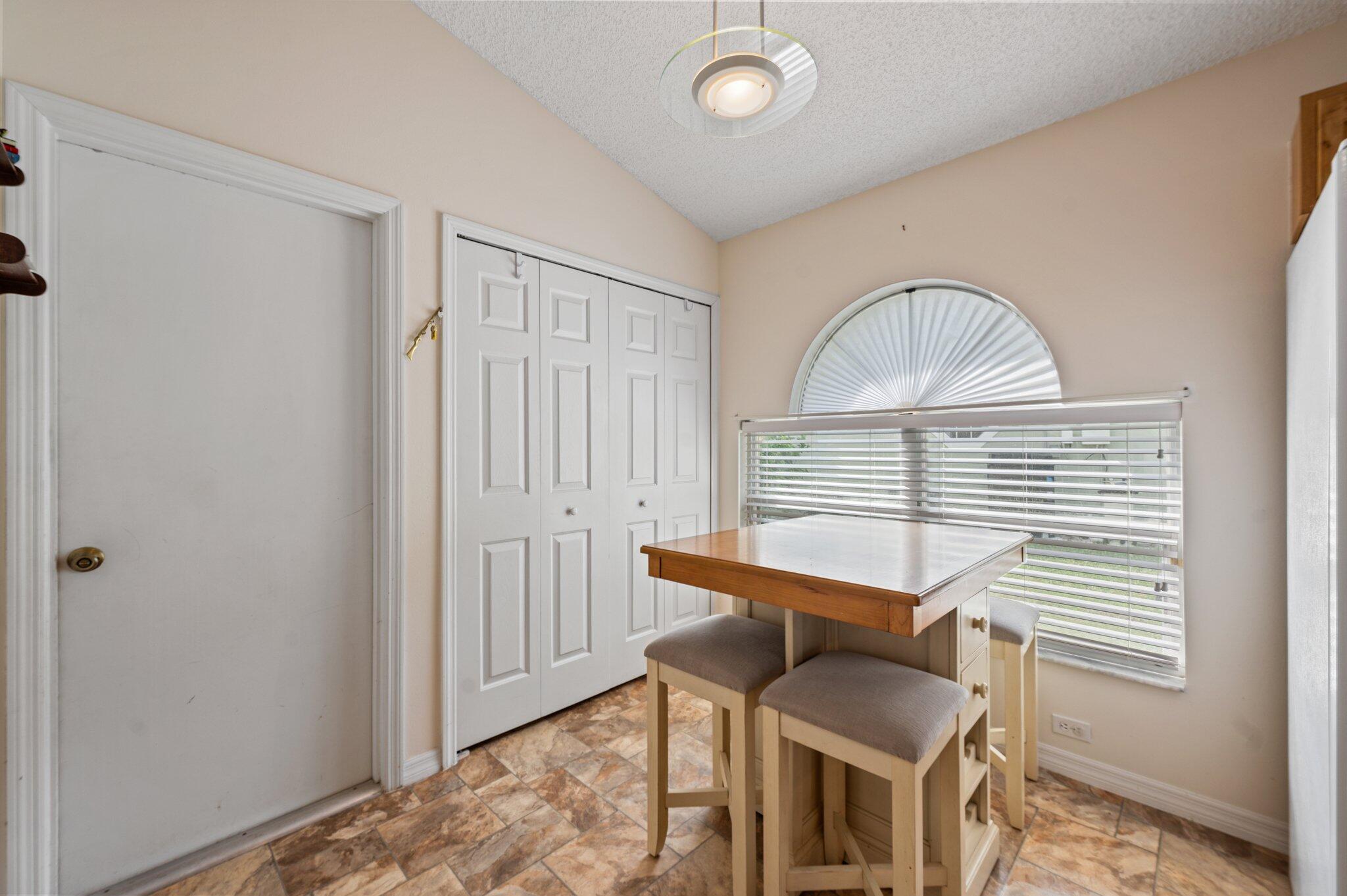 6871 Raccoon Court