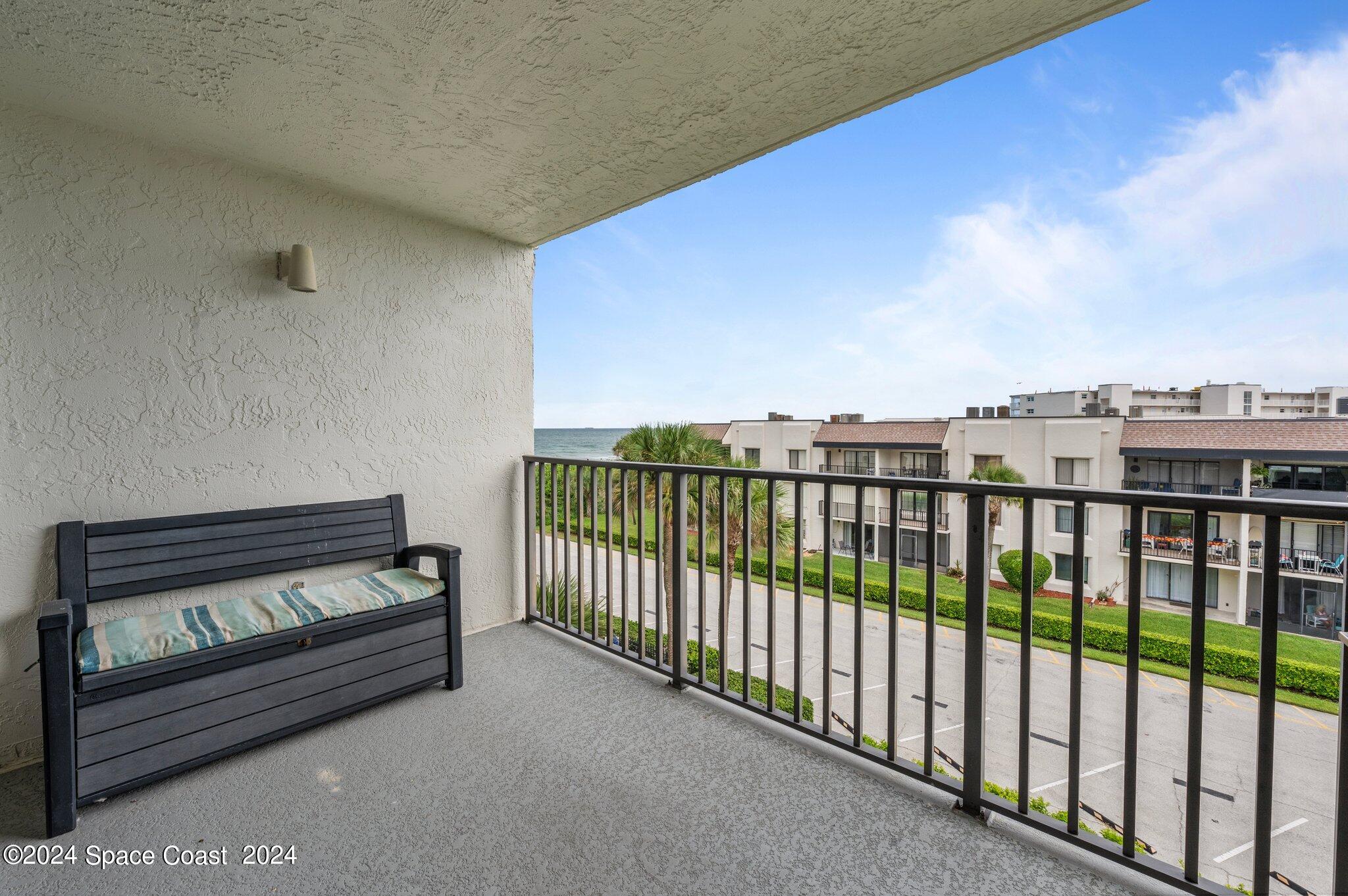 7400 Ridgewood Avenue, 413
