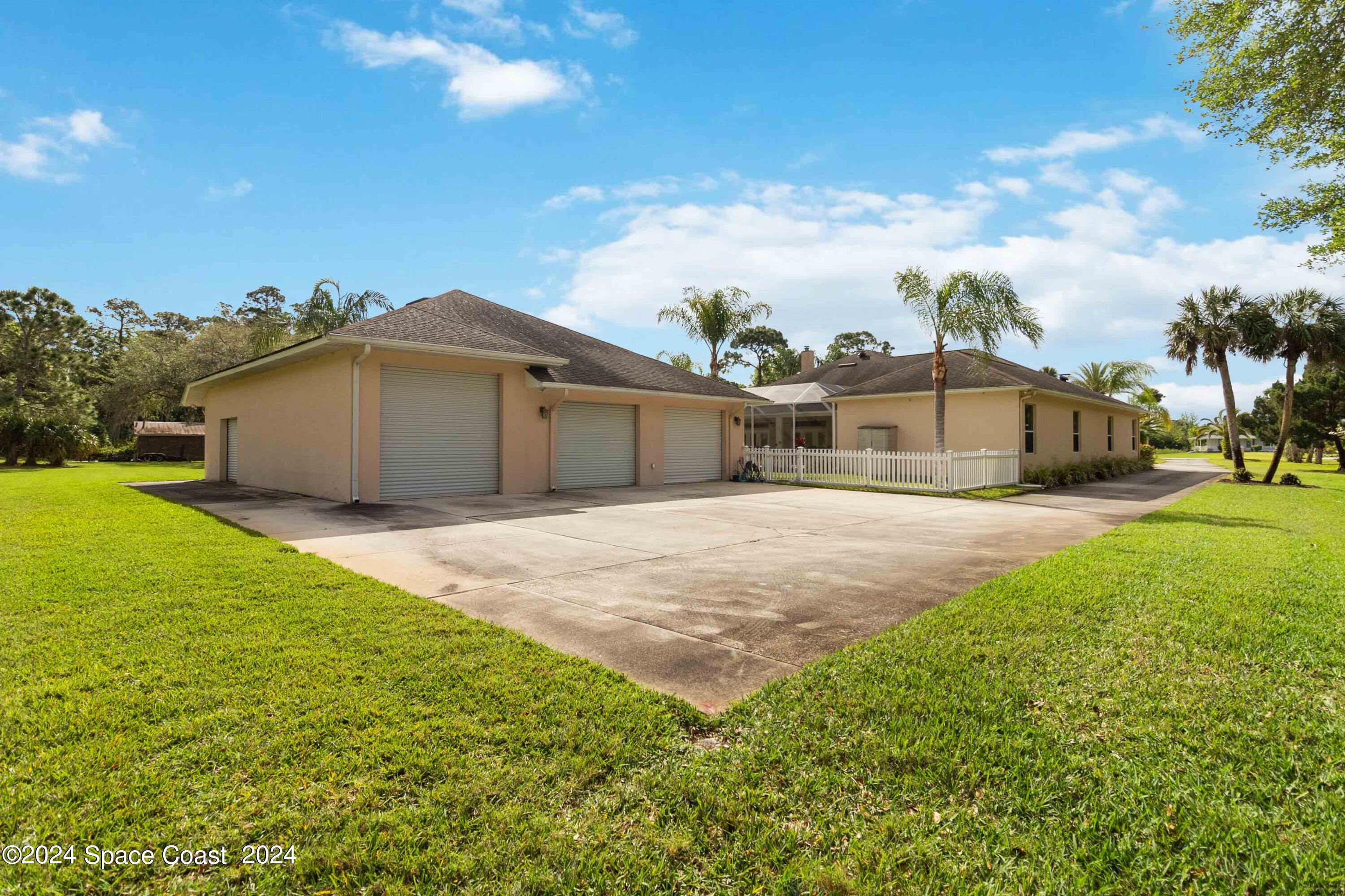 3430 Heron Lane