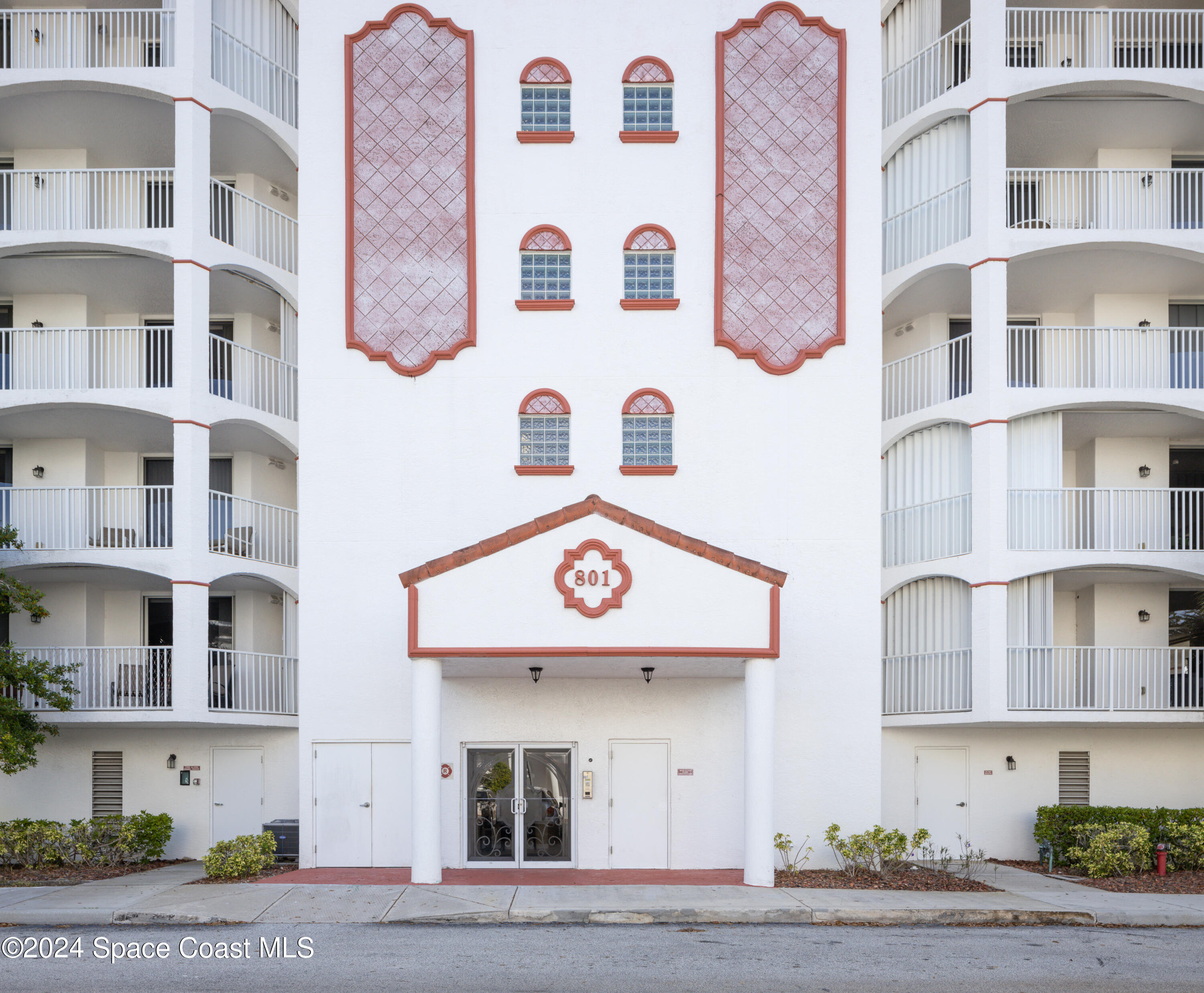 801 Del Rio Way 401
