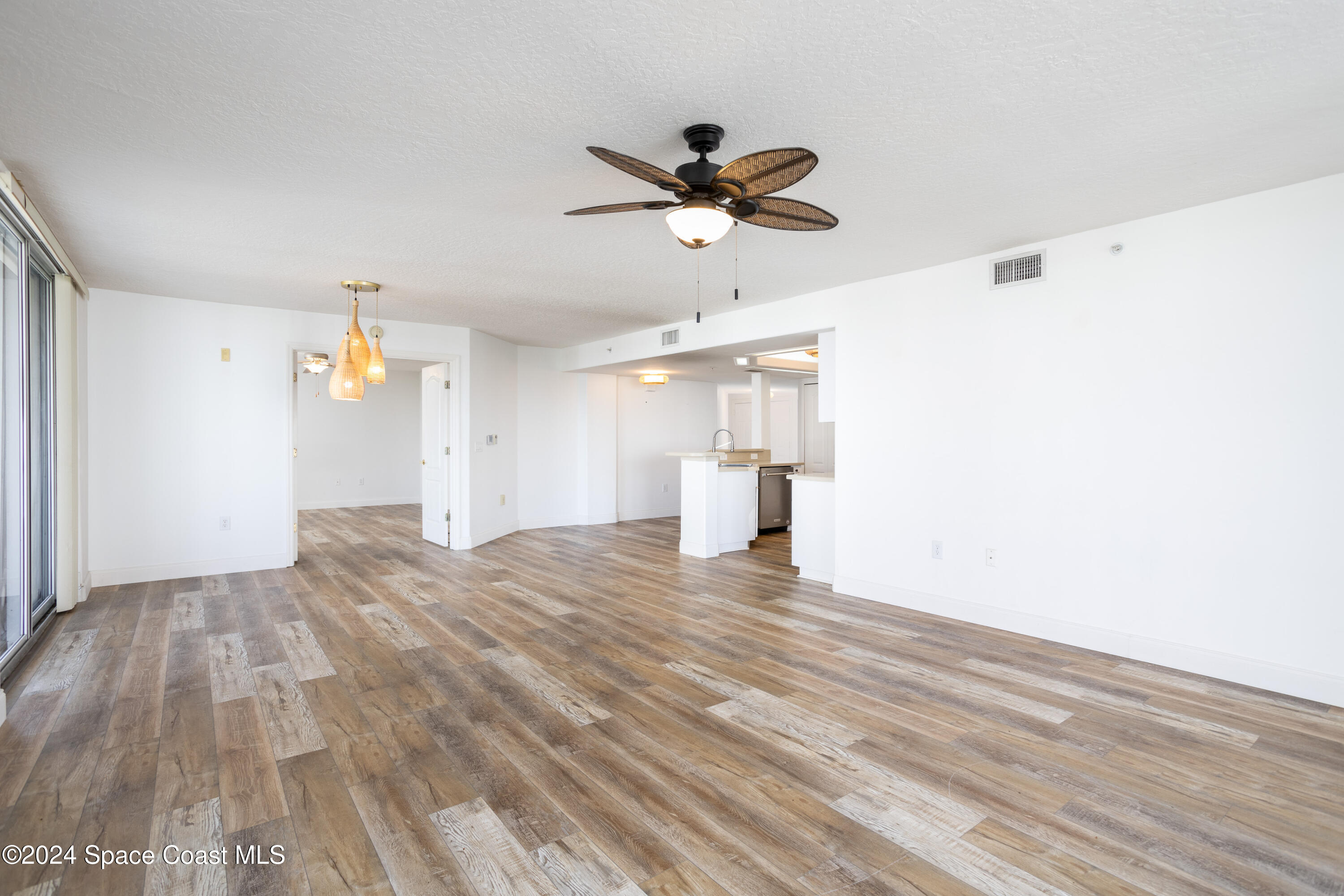 801 Del Rio Way 401