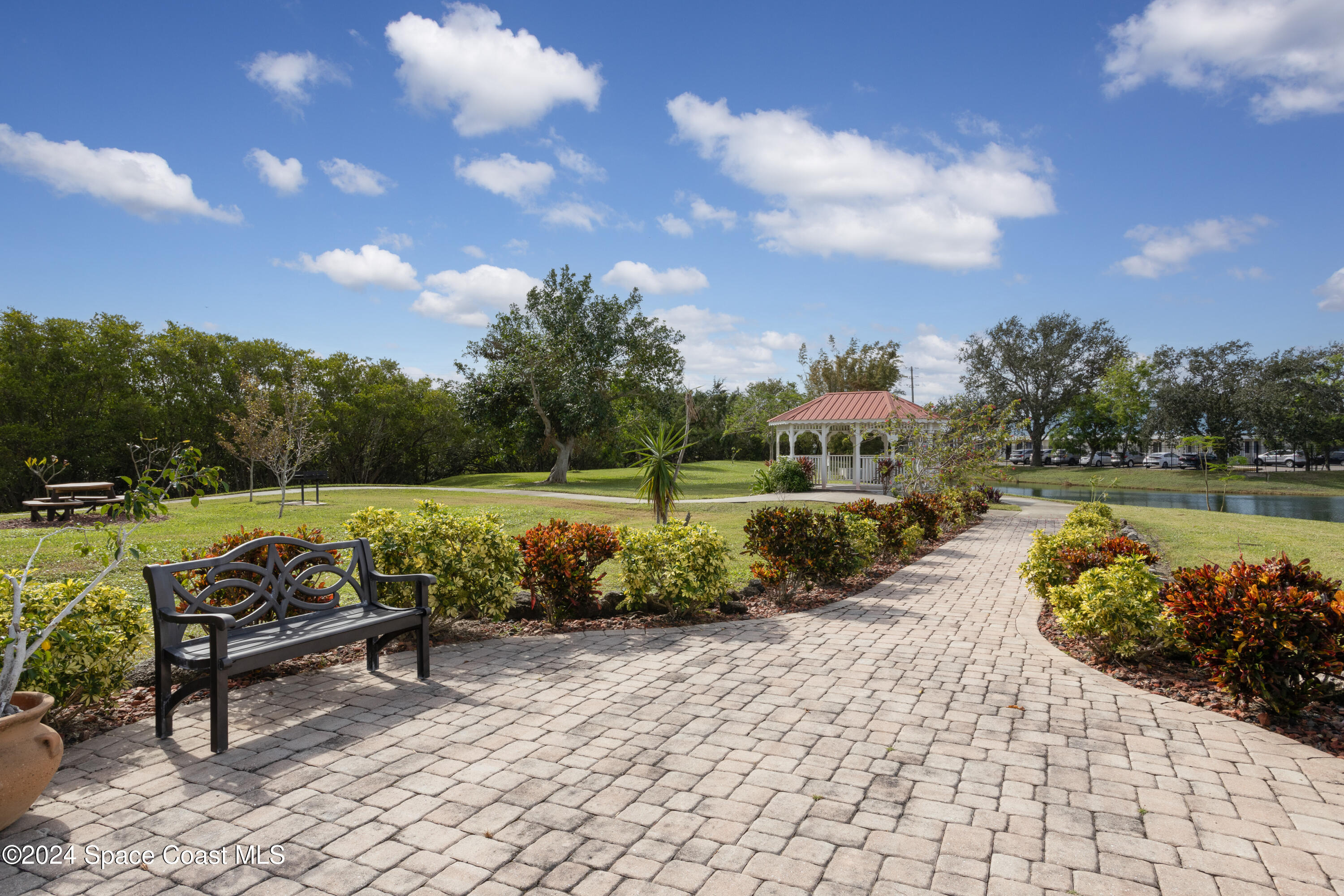 801 Del Rio Way 401