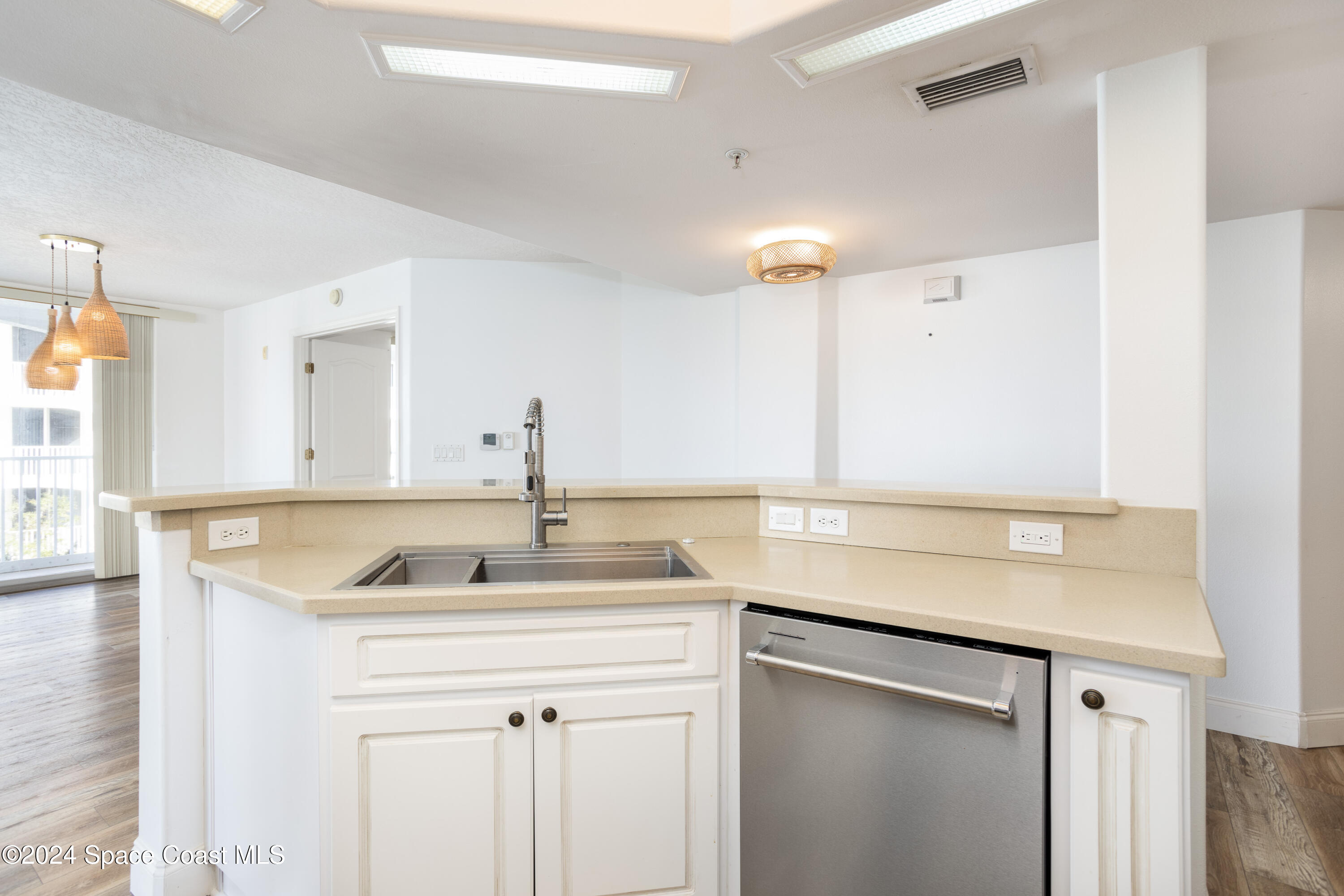 801 Del Rio Way 401