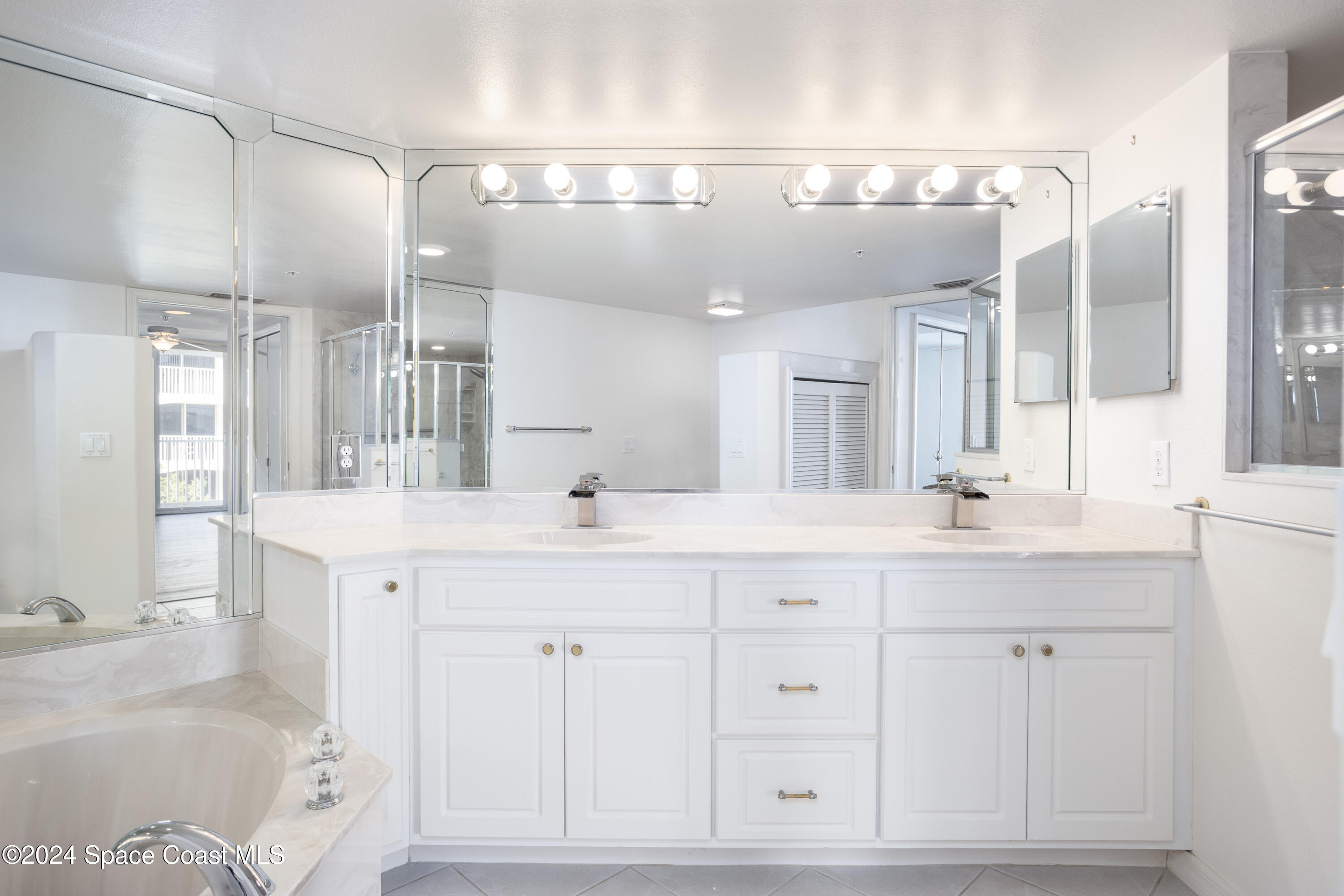 801 Del Rio Way 401