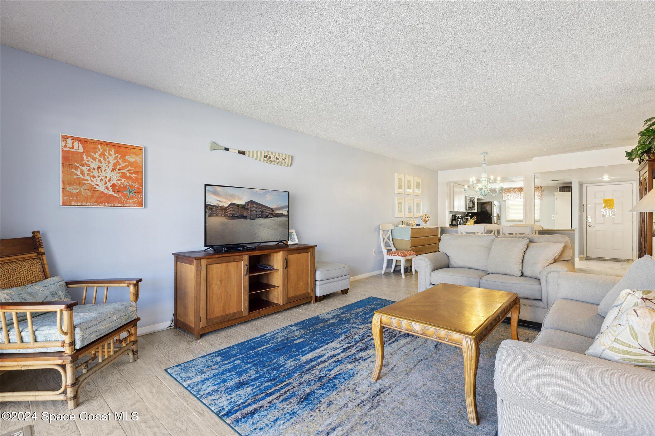 10 Sunflower Street, 26