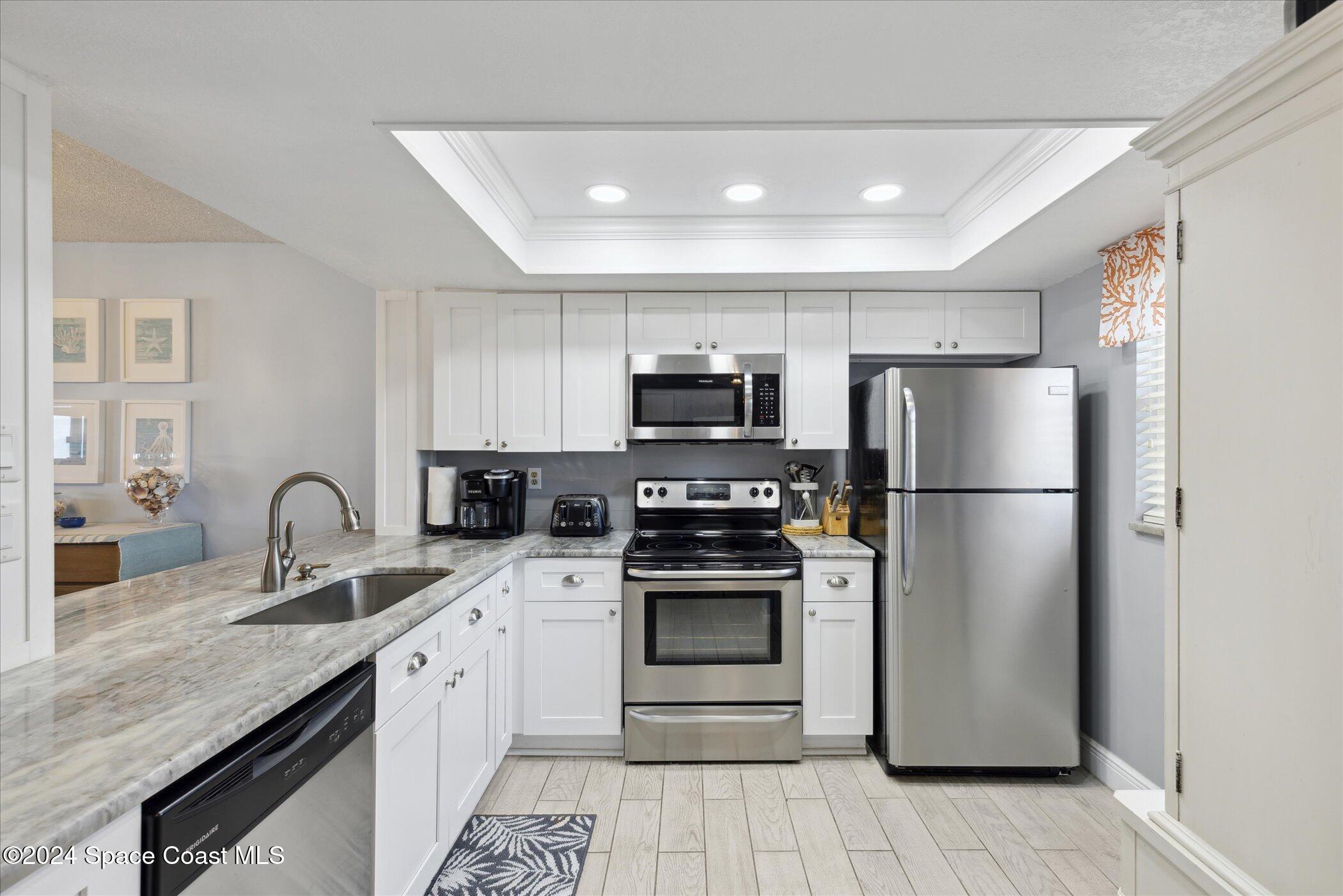 10 Sunflower Street, 26