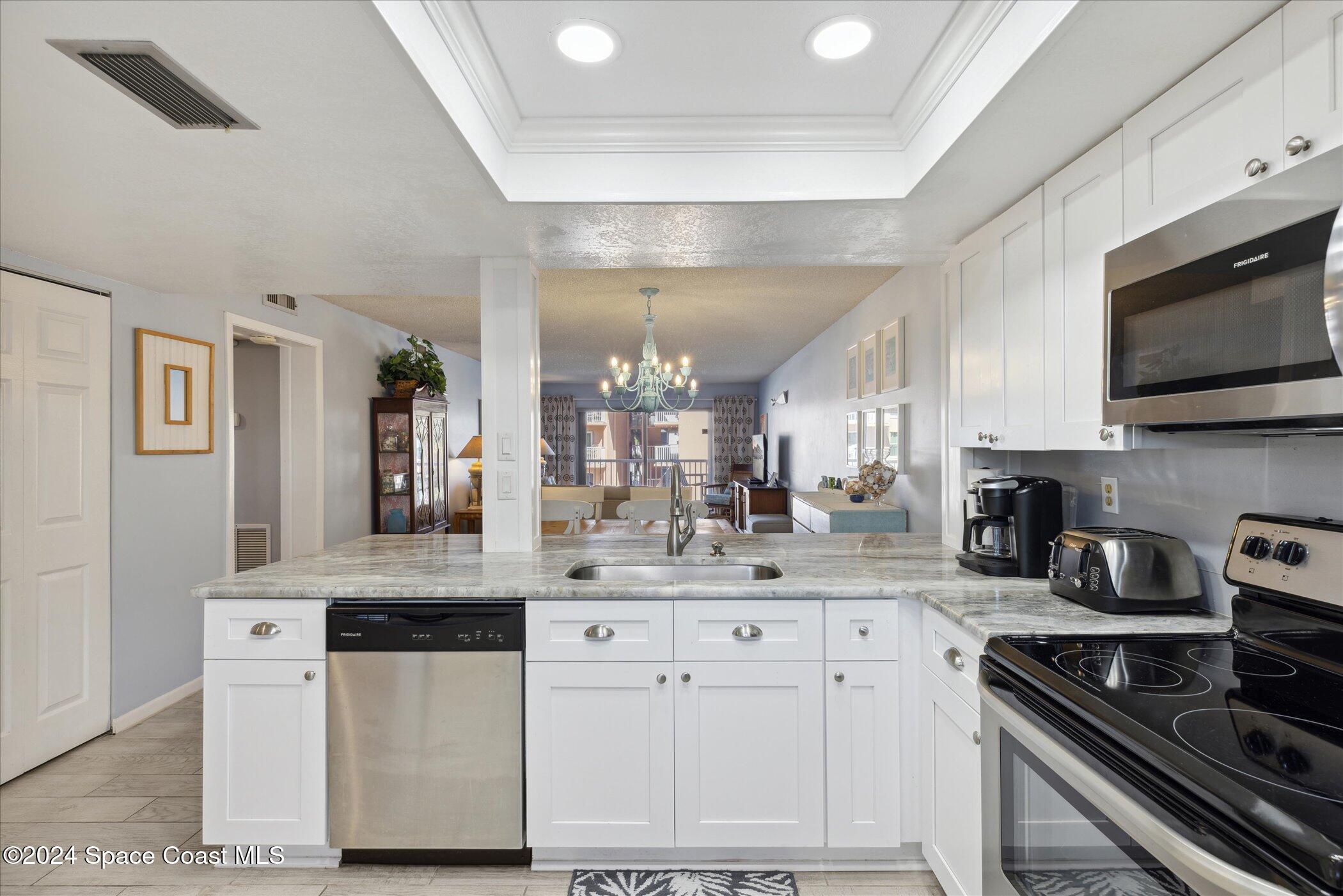 10 Sunflower Street, 26