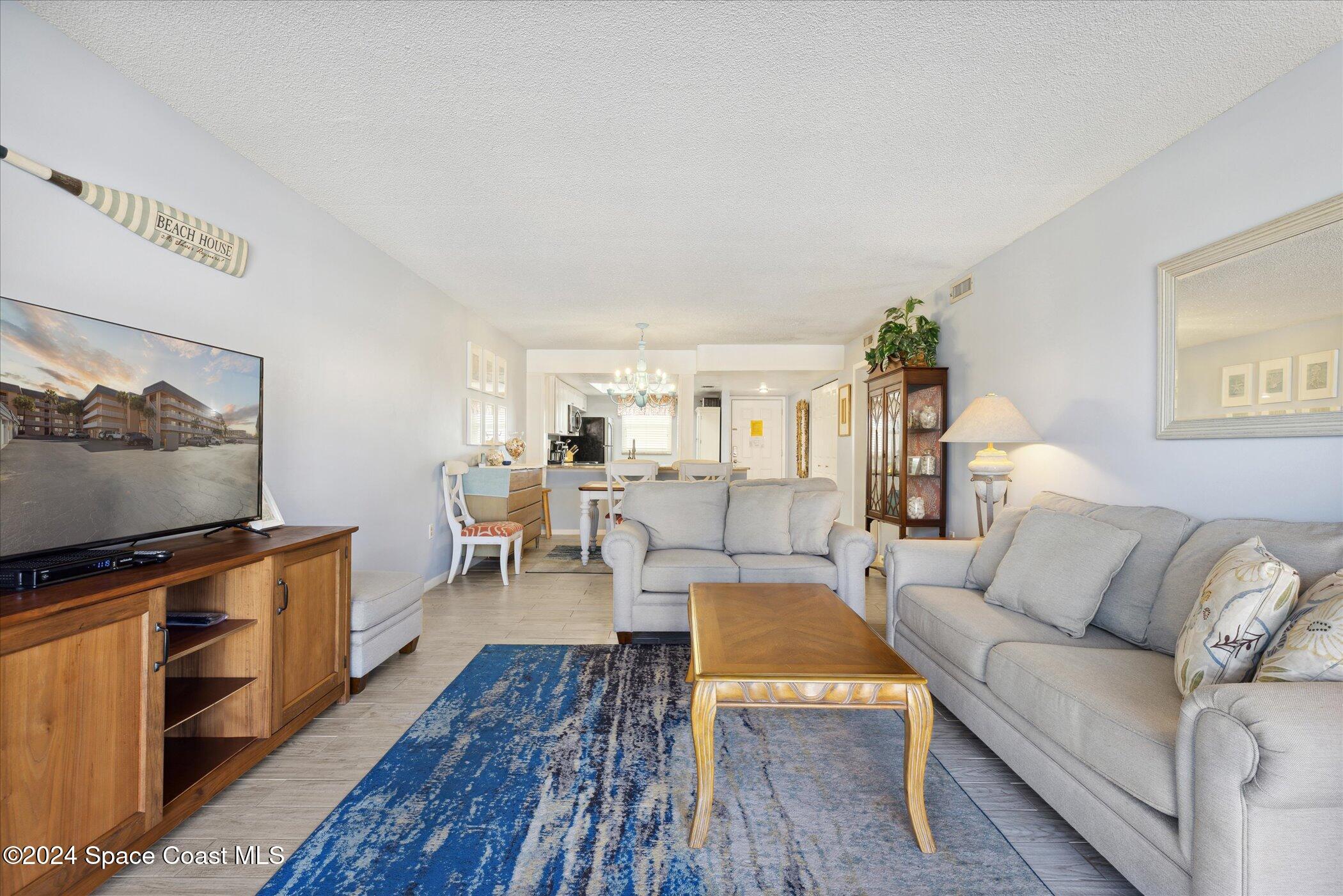 10 Sunflower Street, 26