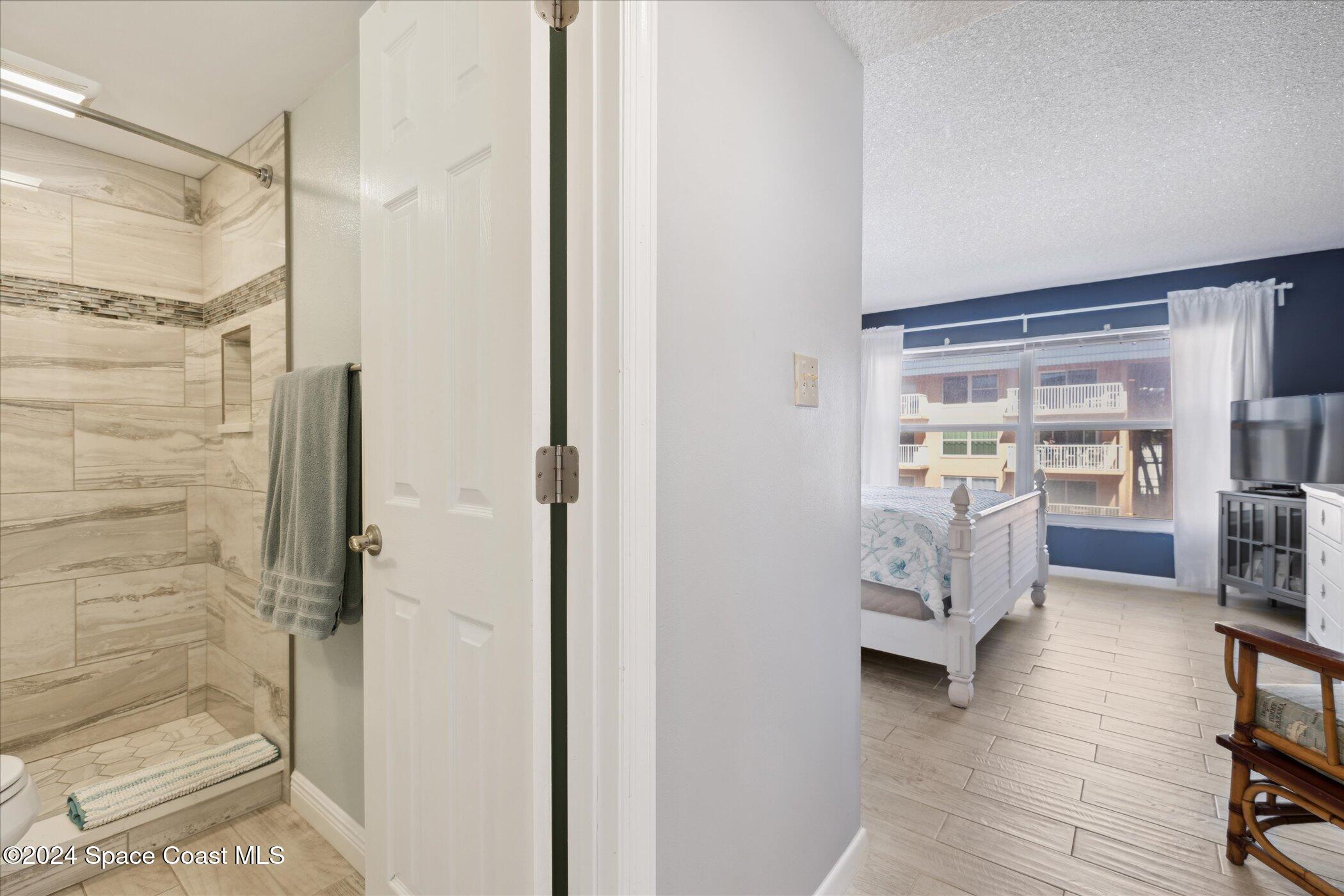 10 Sunflower Street, 26