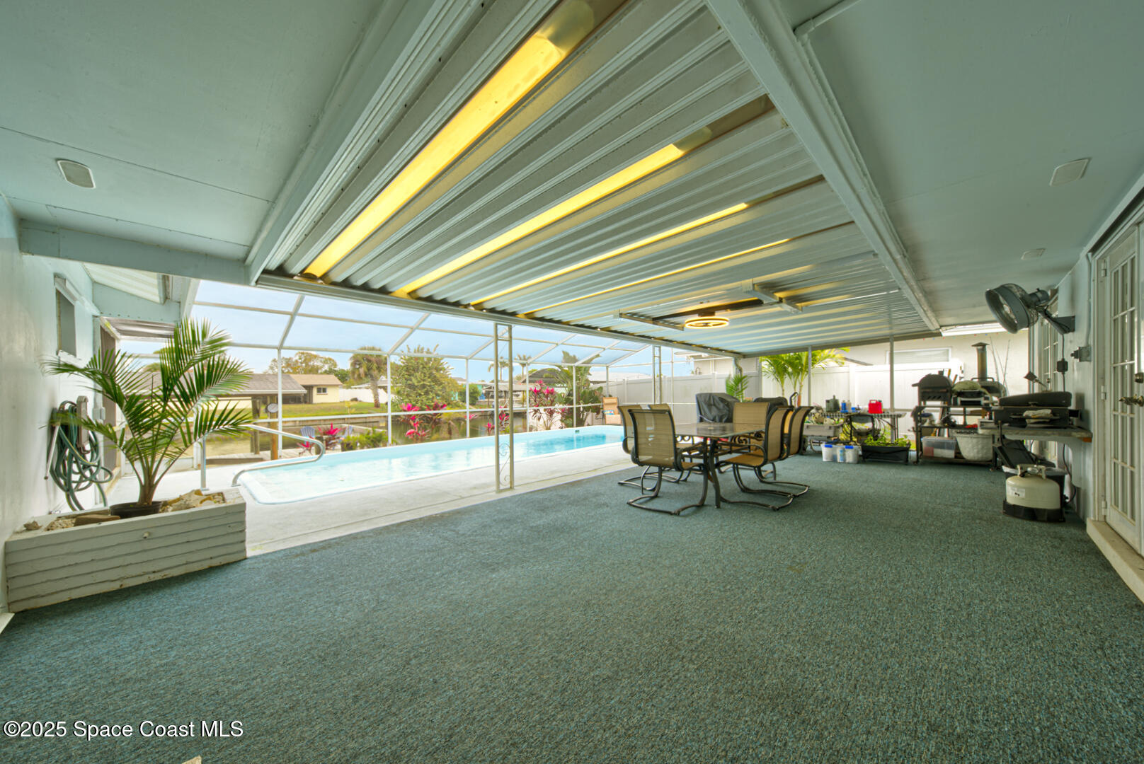 1380 Holiday Boulevard