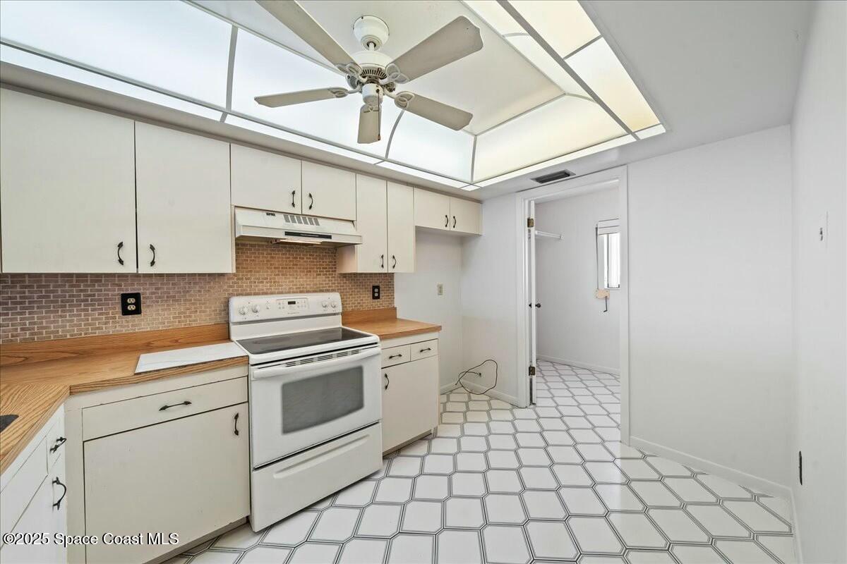 250 S Sykes Creek Parkway 706