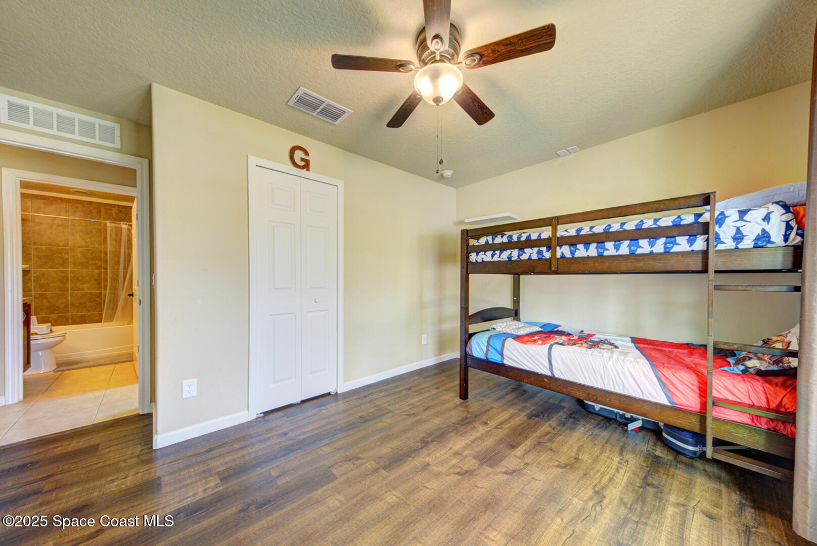2902 J Cobber Court