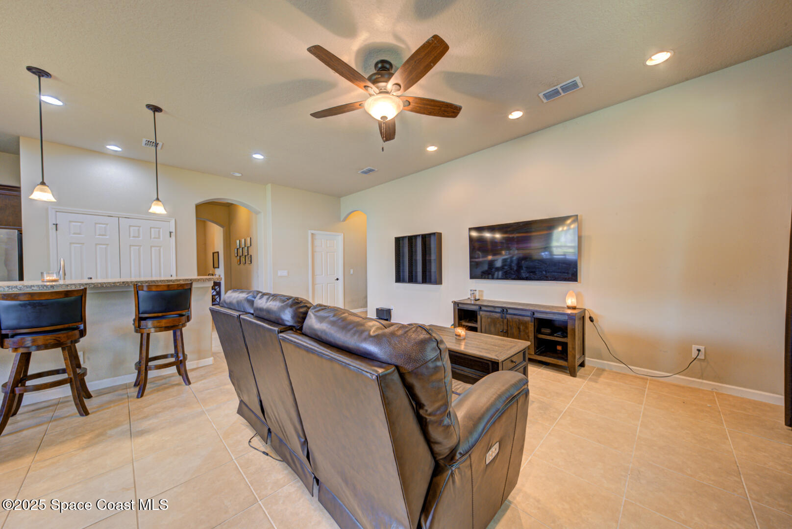 2902 J Cobber Court