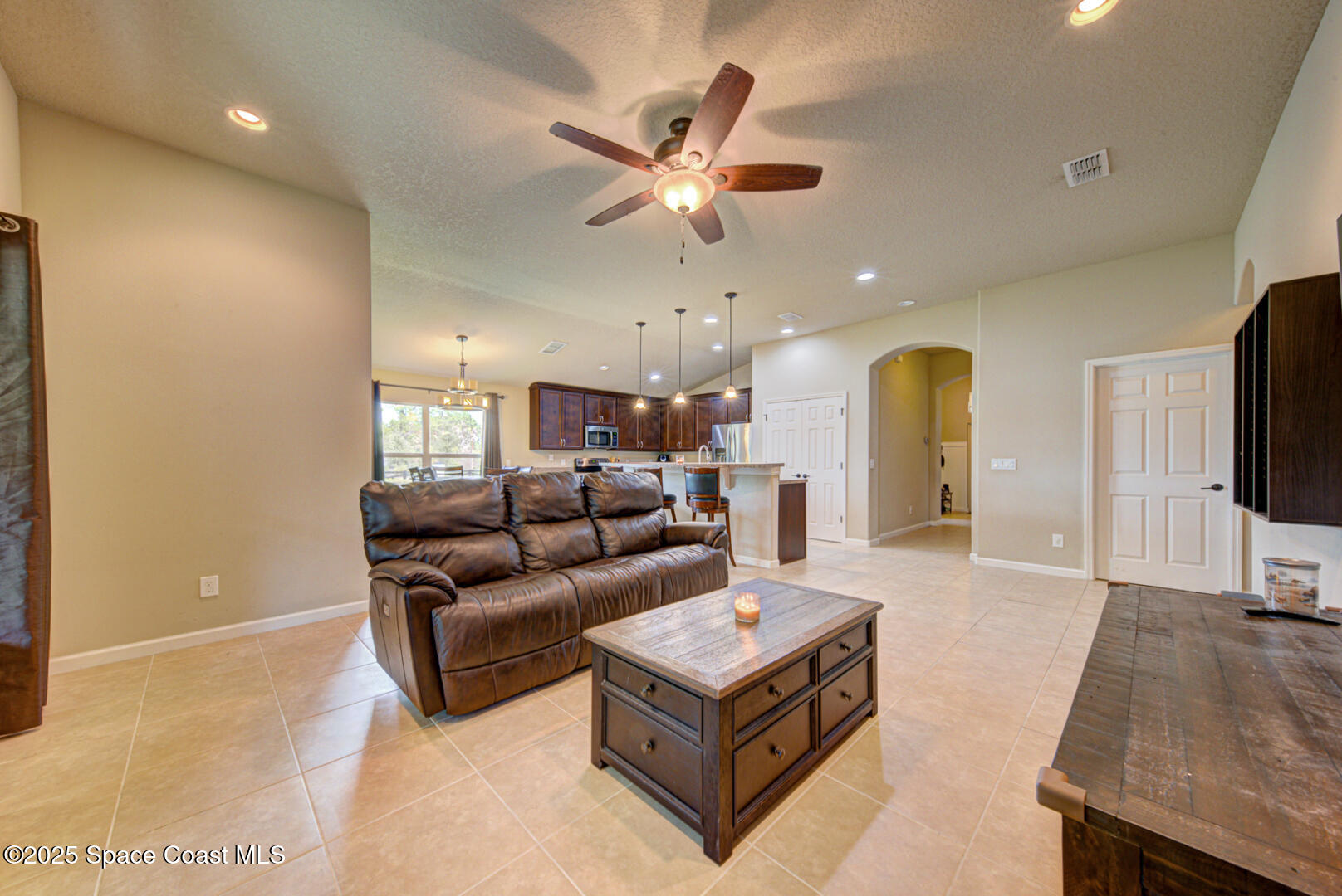 2902 J Cobber Court