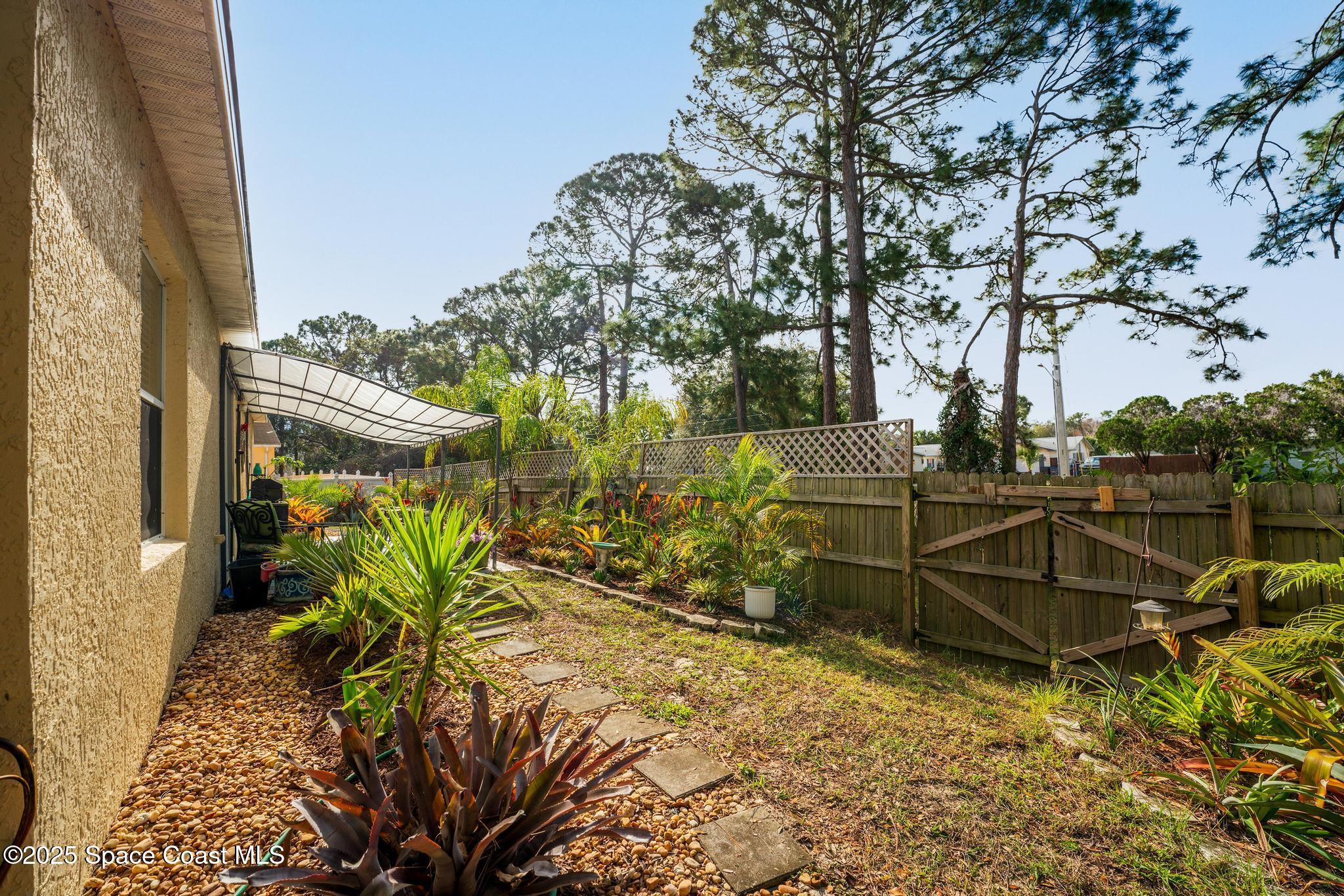 845 Sandhurst Court