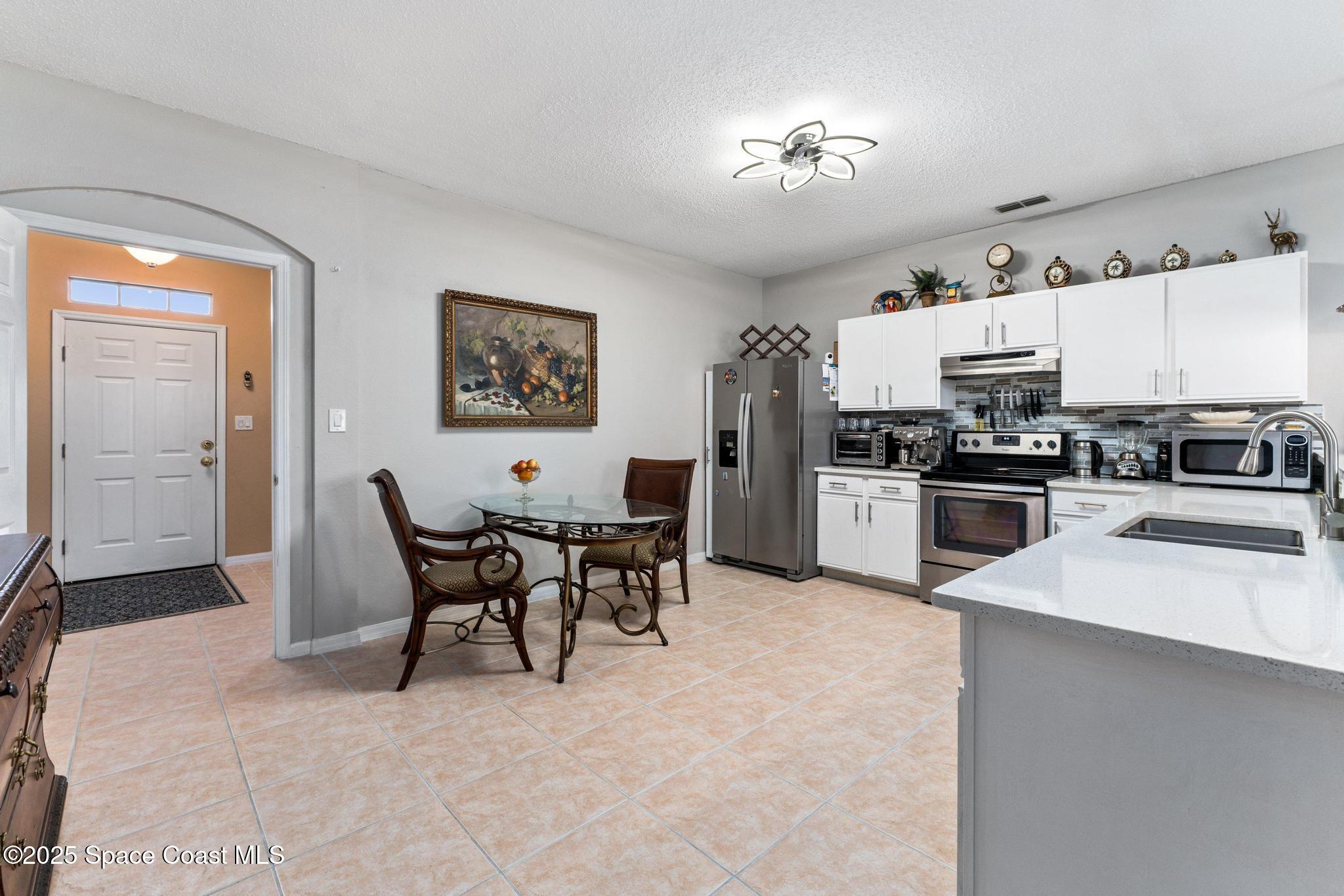 845 Sandhurst Court