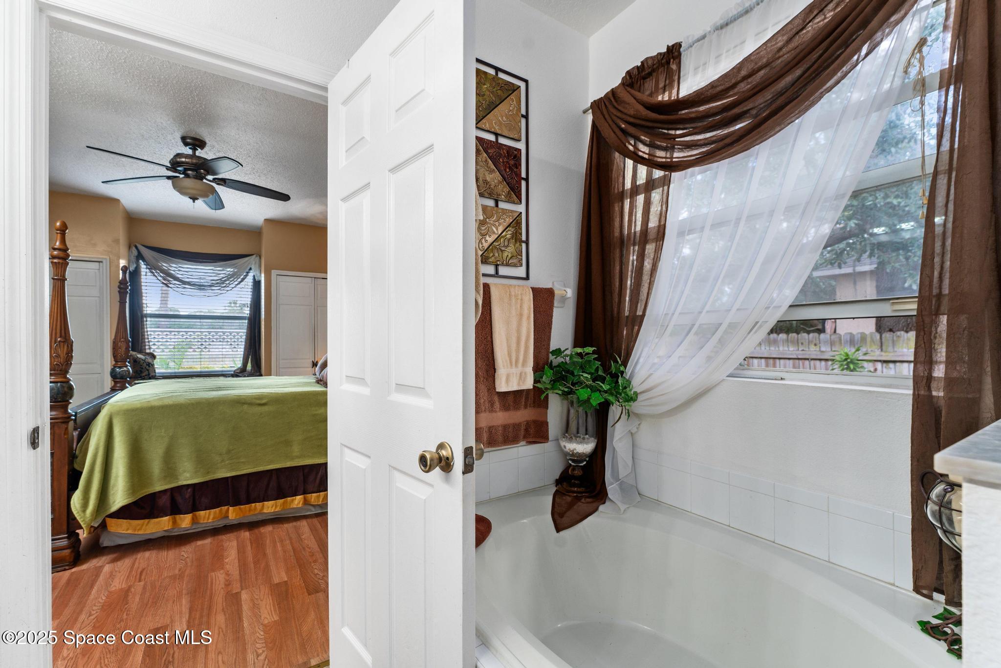 845 Sandhurst Court