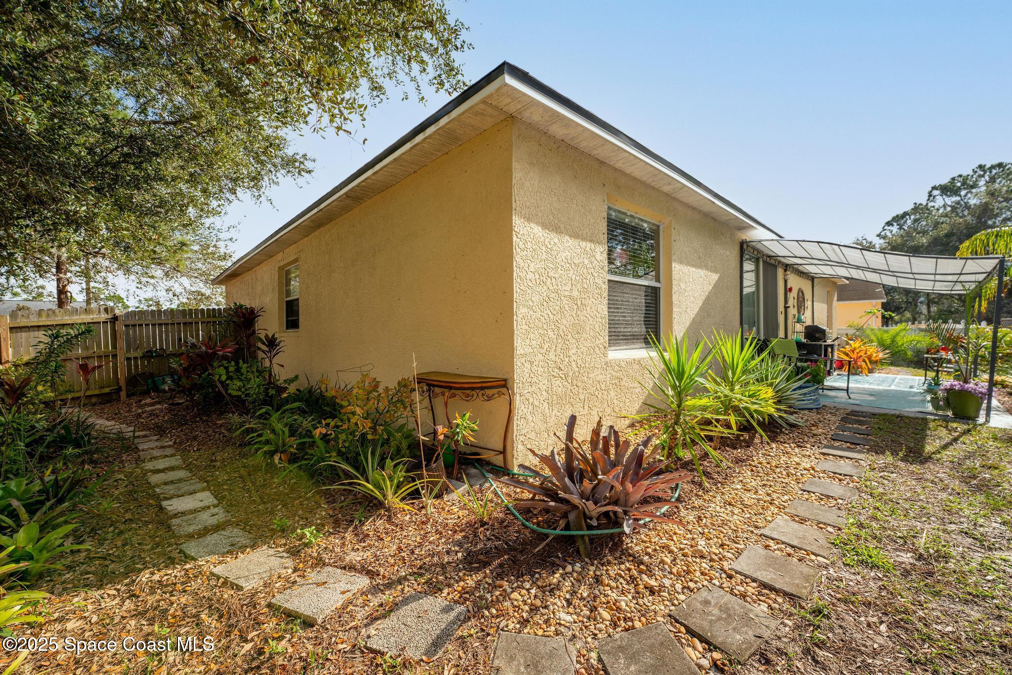 845 Sandhurst Court