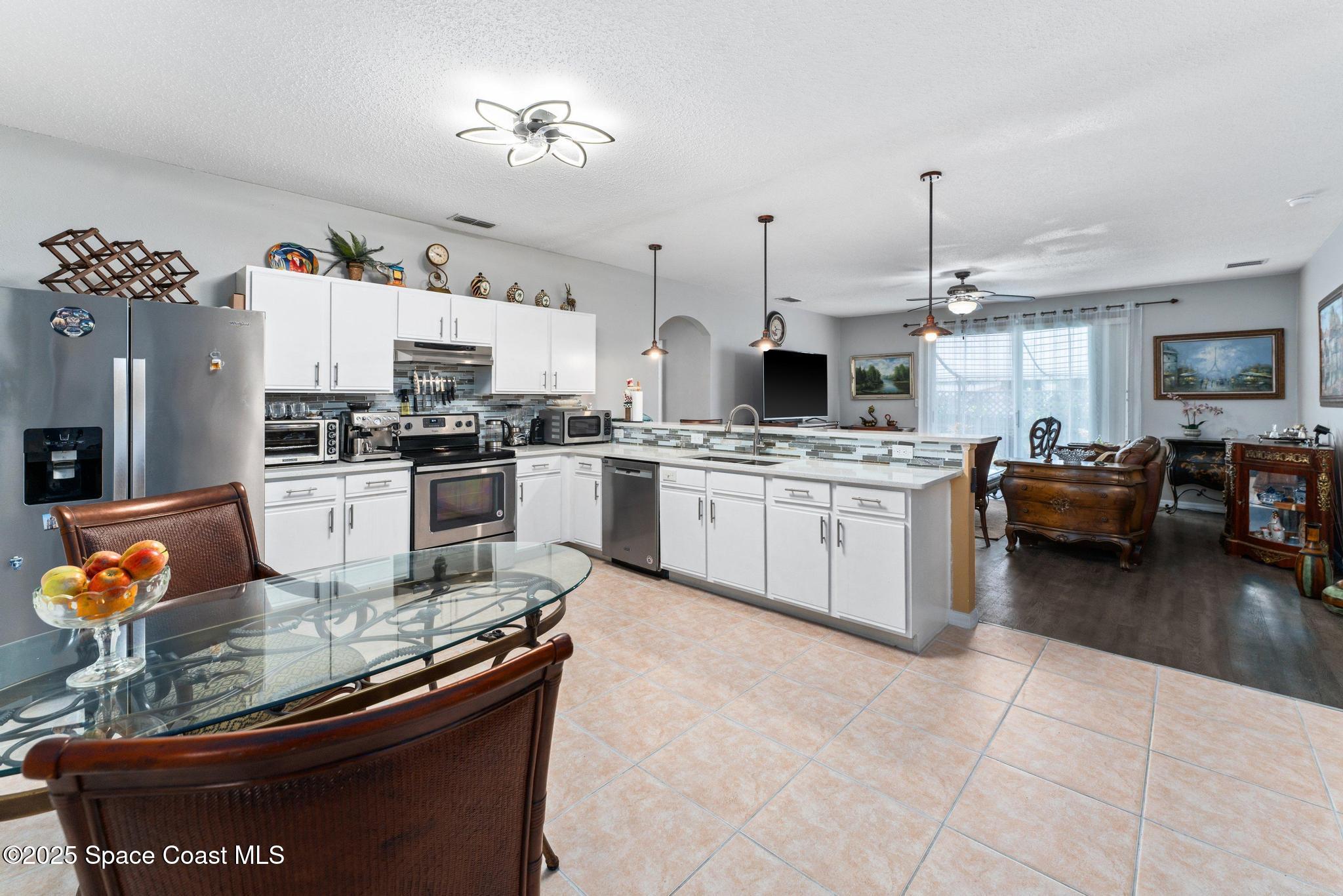845 Sandhurst Court