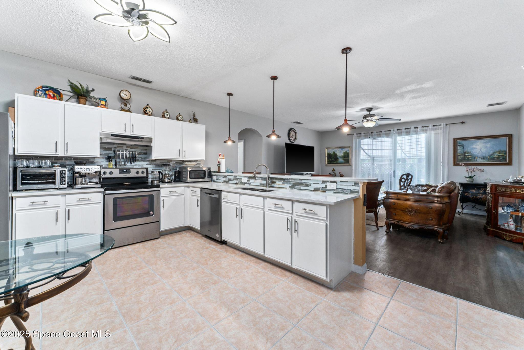 845 Sandhurst Court