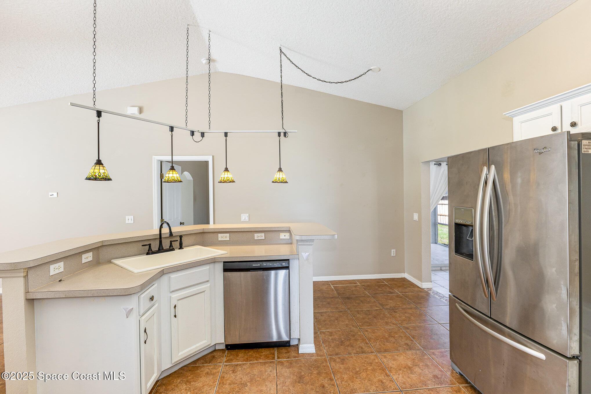 6480 Annapolis Street