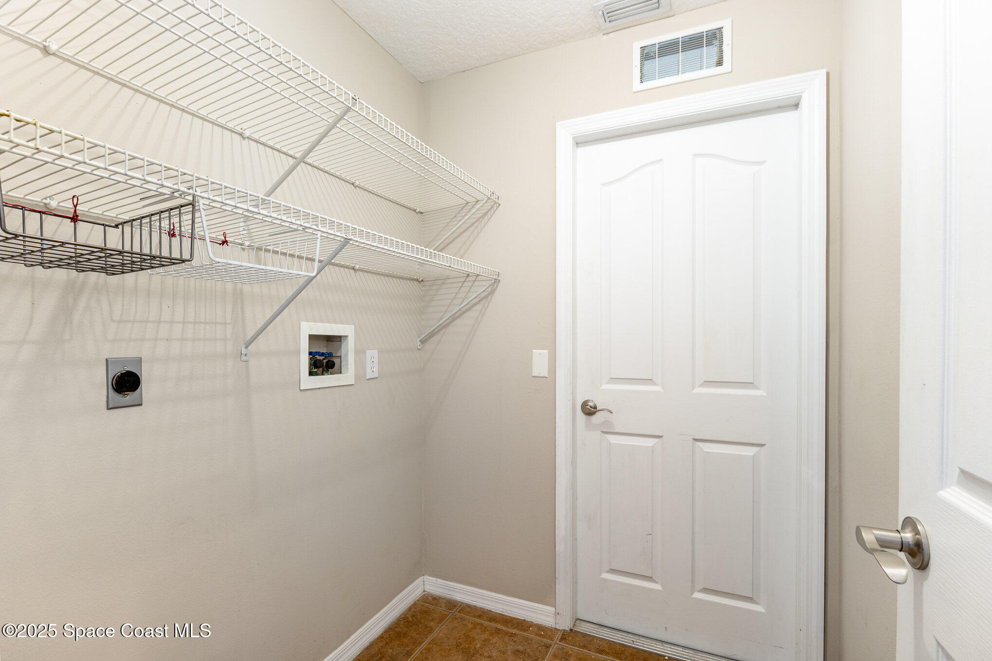 6480 Annapolis Street