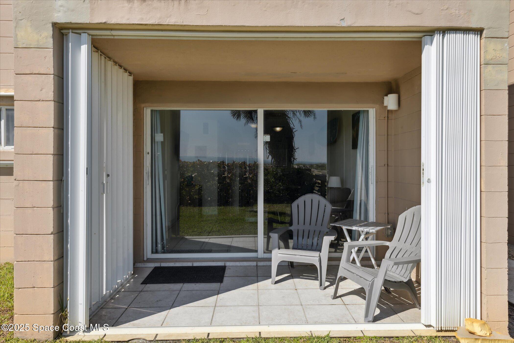 1 N 1st Street, 4