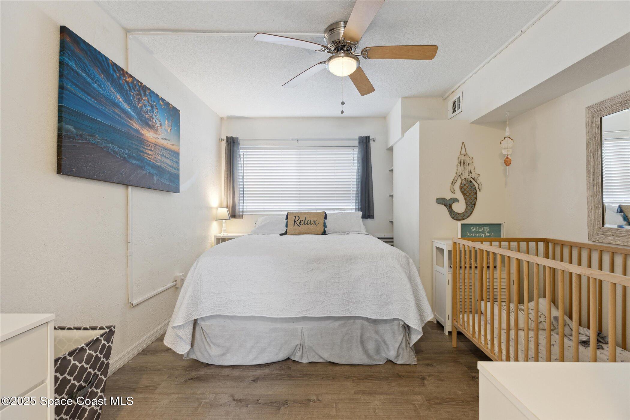 1 N 1st Street, 4