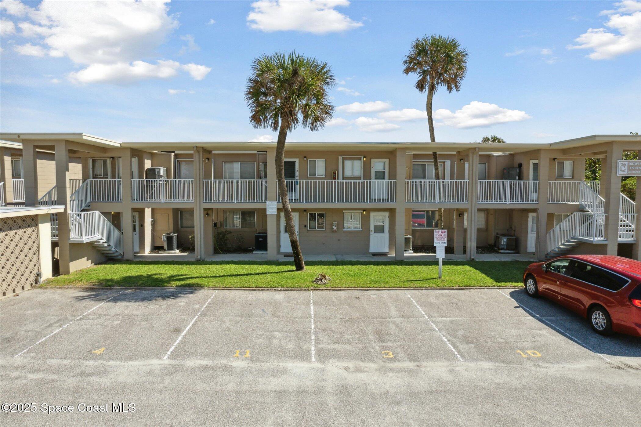 1 N 1st Street, 4