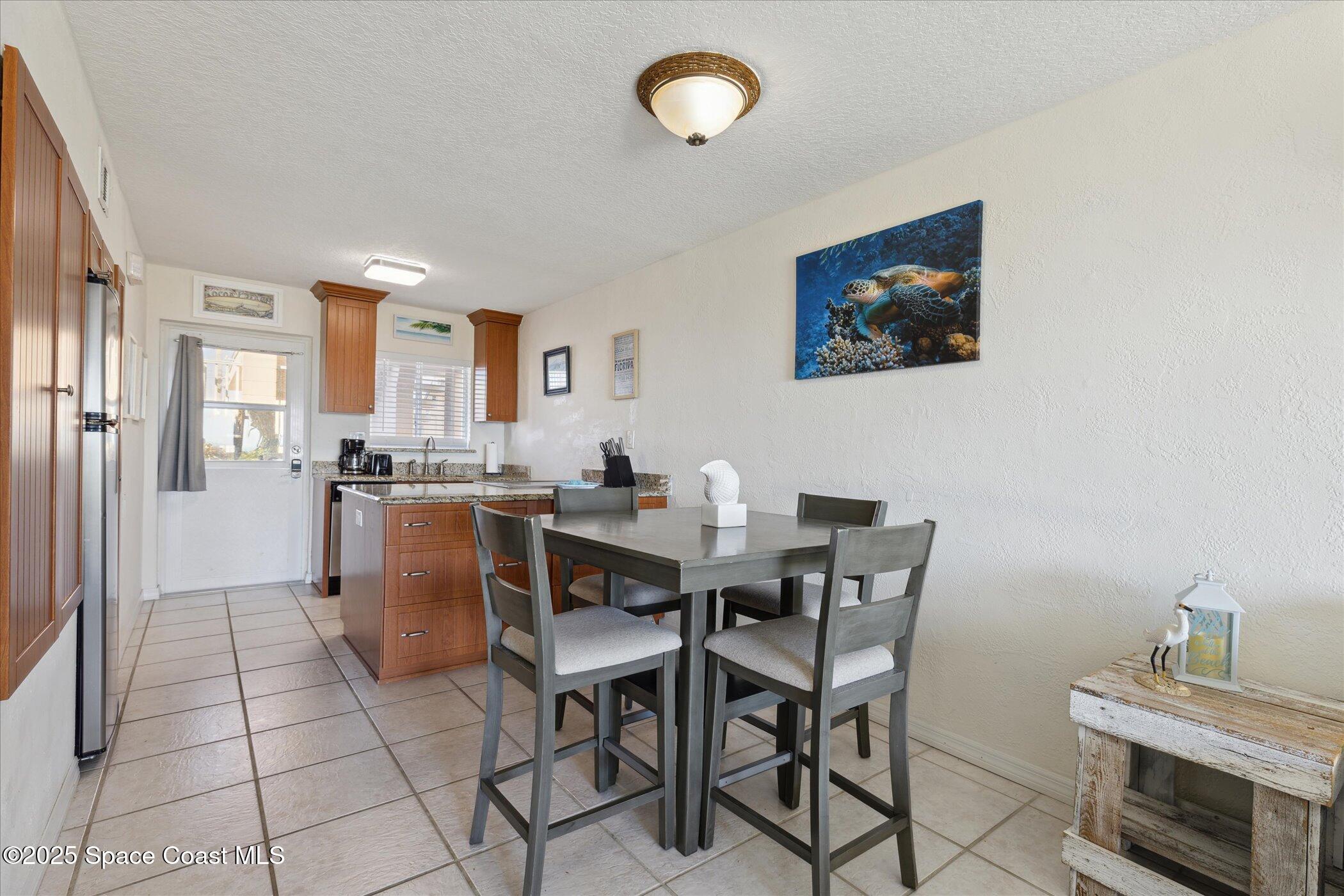 1 N 1st Street, 4