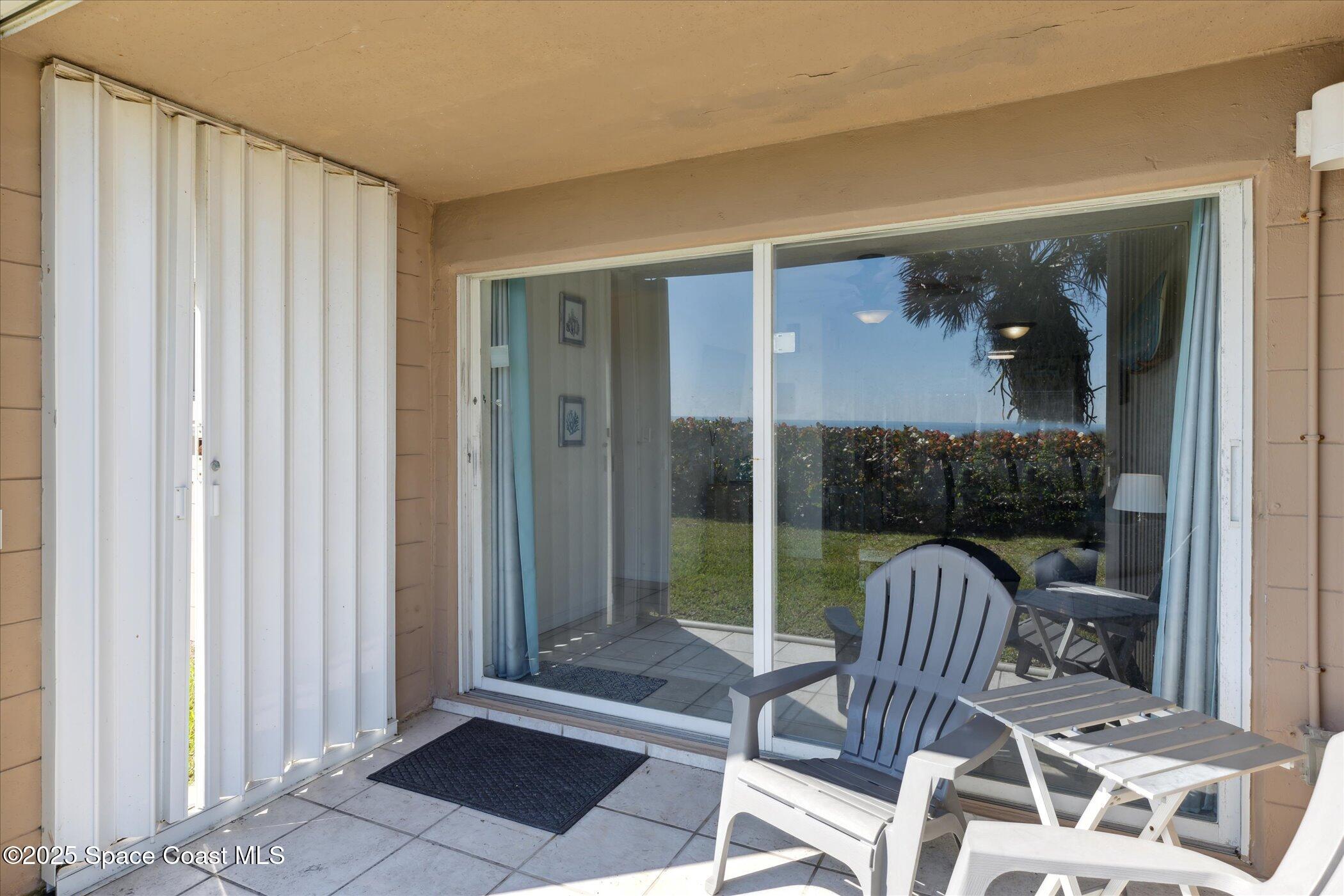 1 N 1st Street, 4