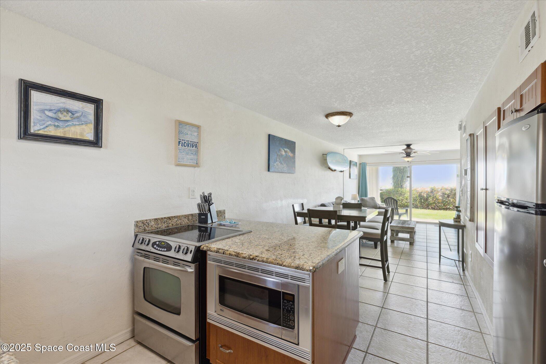 1 N 1st Street, 4