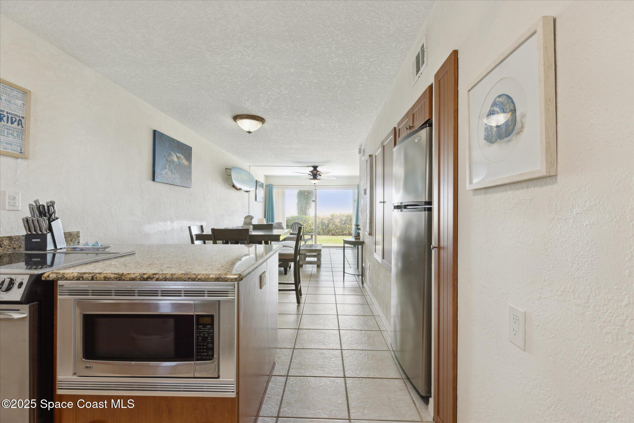 1 N 1st Street, 4