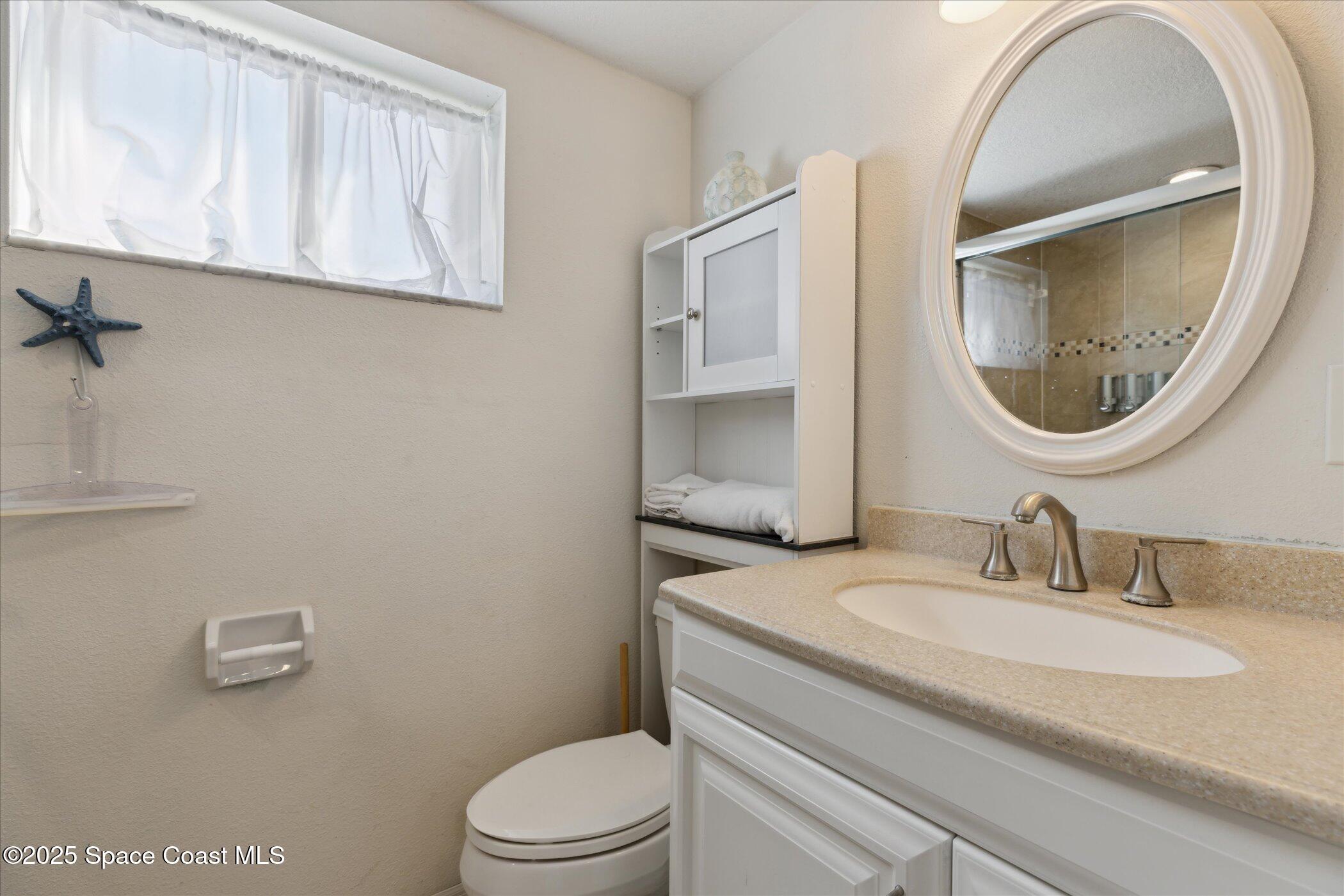 1 N 1st Street, 4