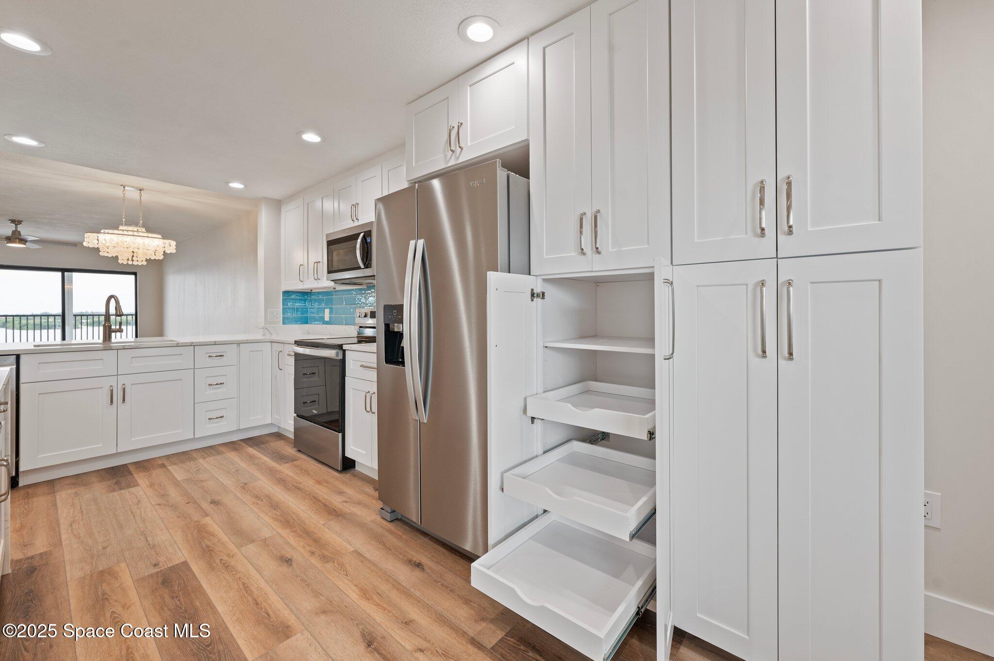 3609 S Banana River Boulevard, 513