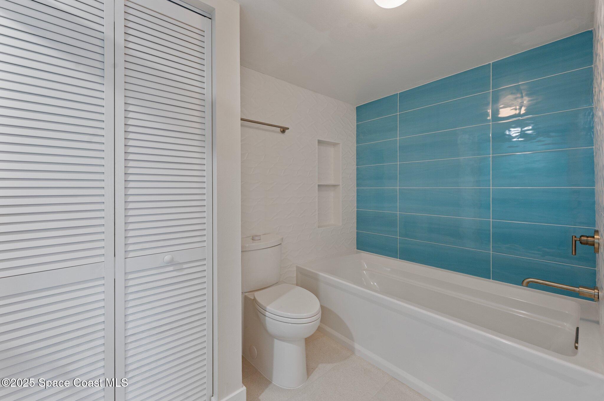 3609 S Banana River Boulevard, 513