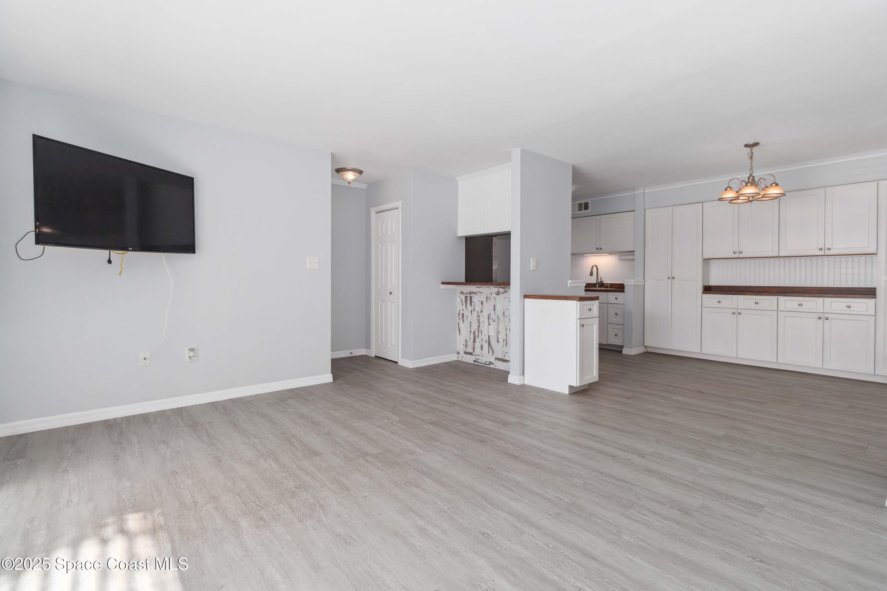 225 S Tropical Trail 116