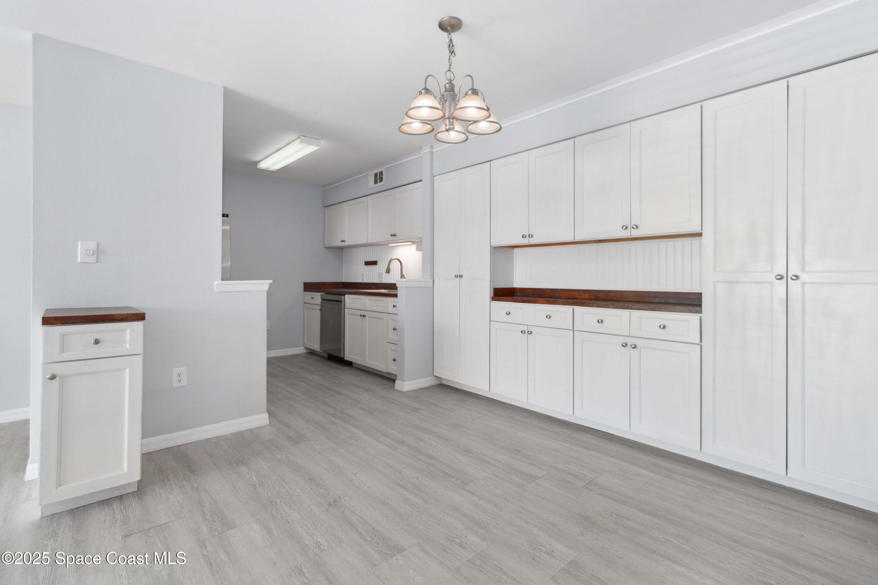 225 S Tropical Trail 116