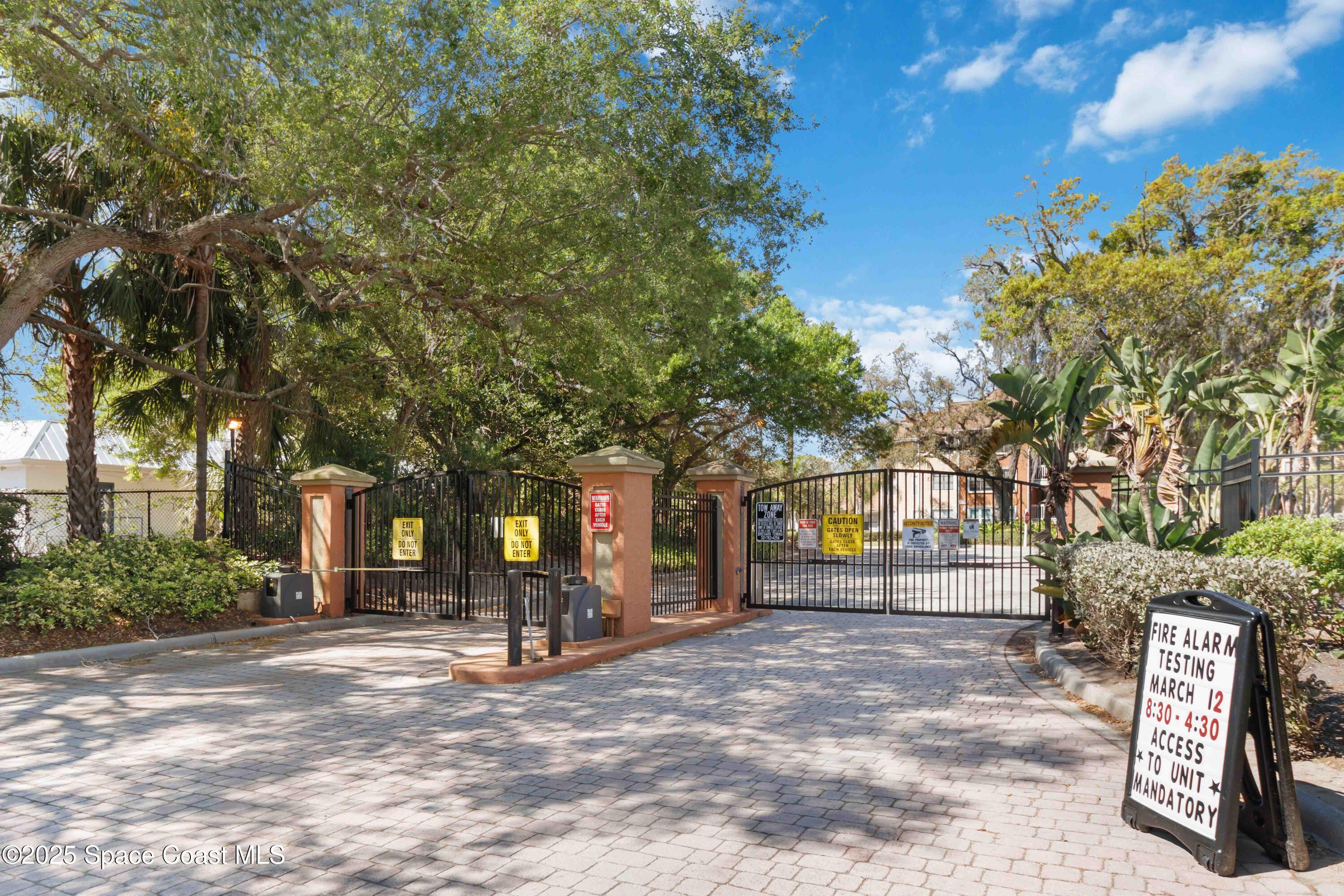 225 S Tropical Trail 116