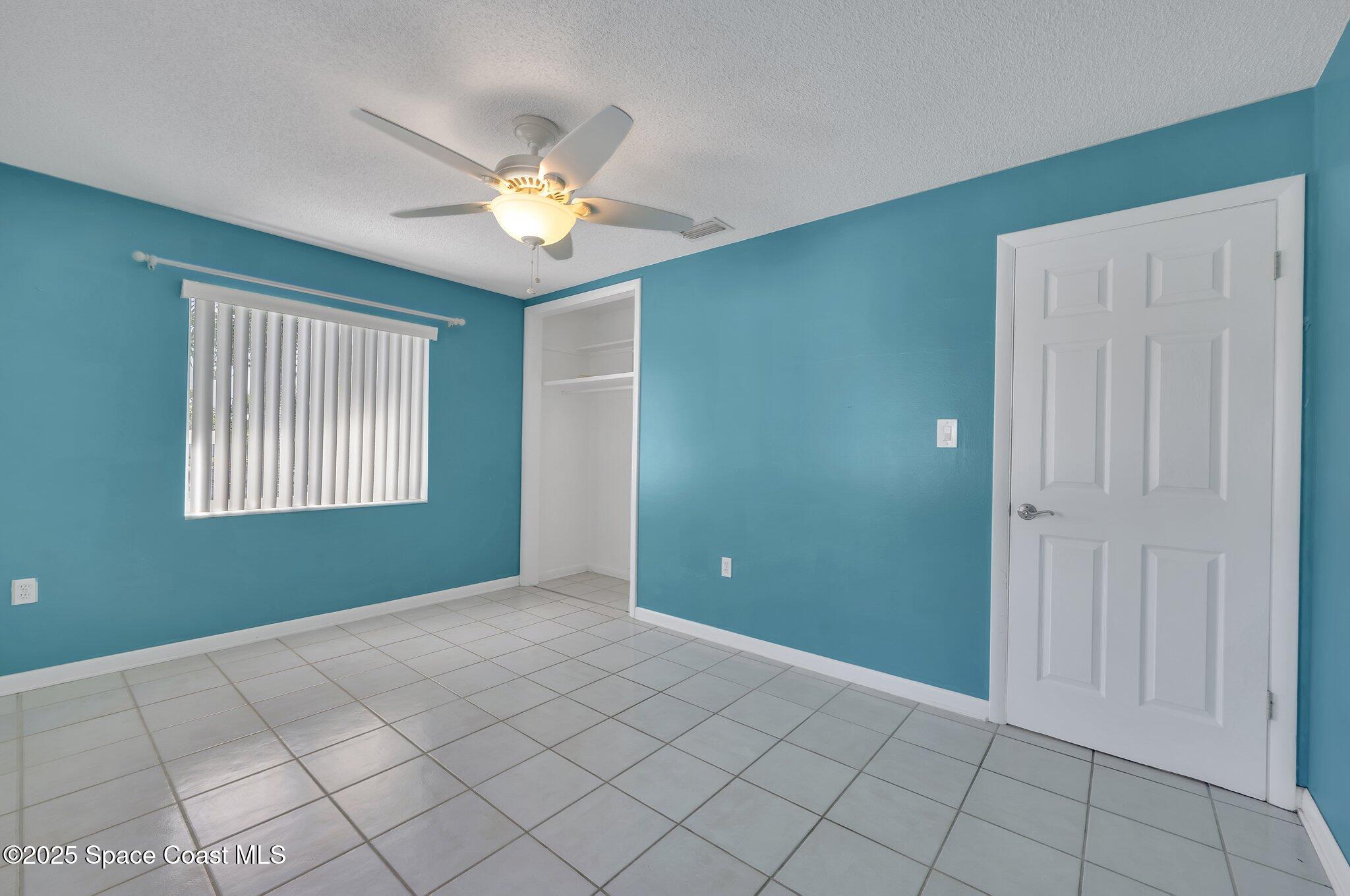 1695 Rochelle Parkway