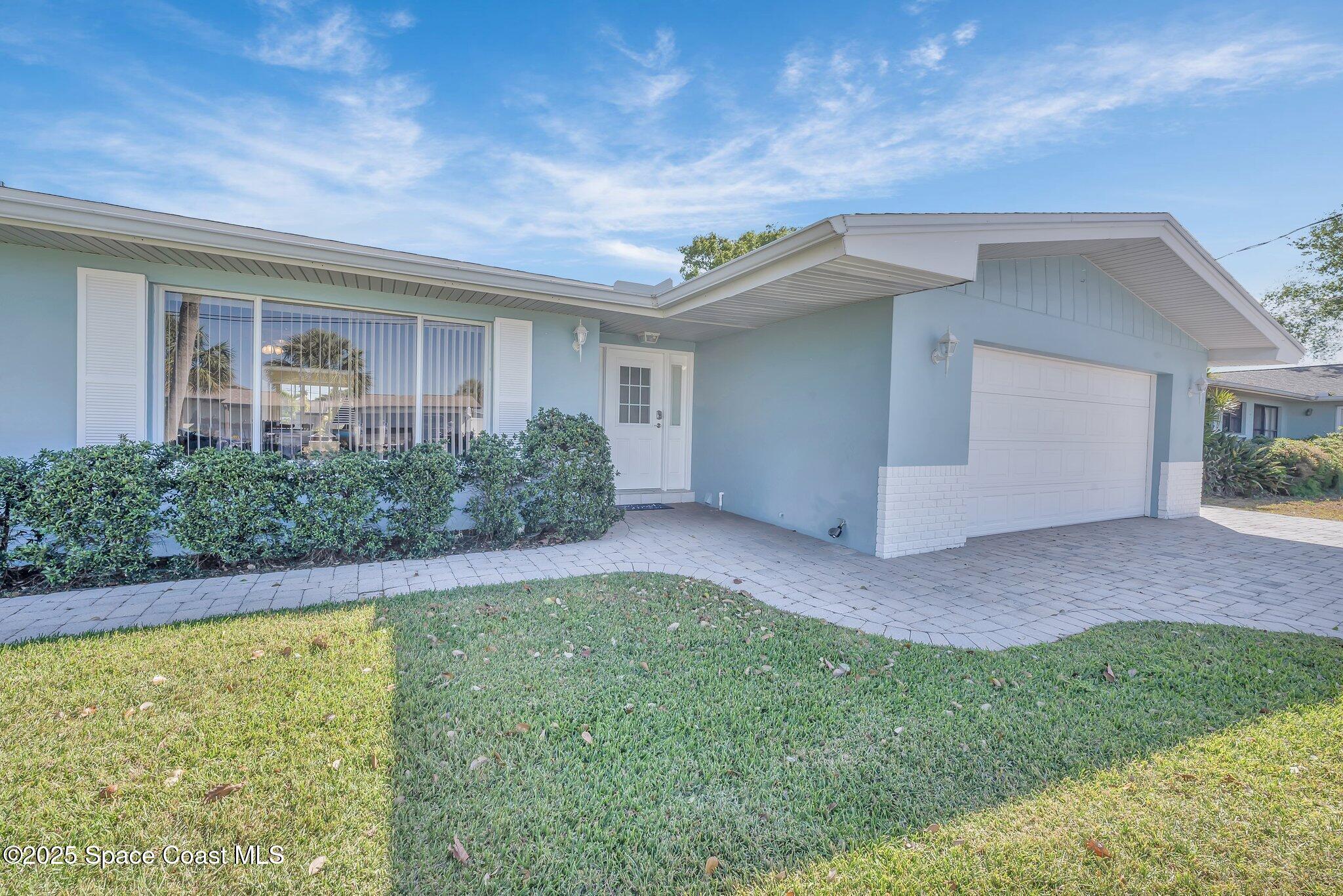 1695 Rochelle Parkway