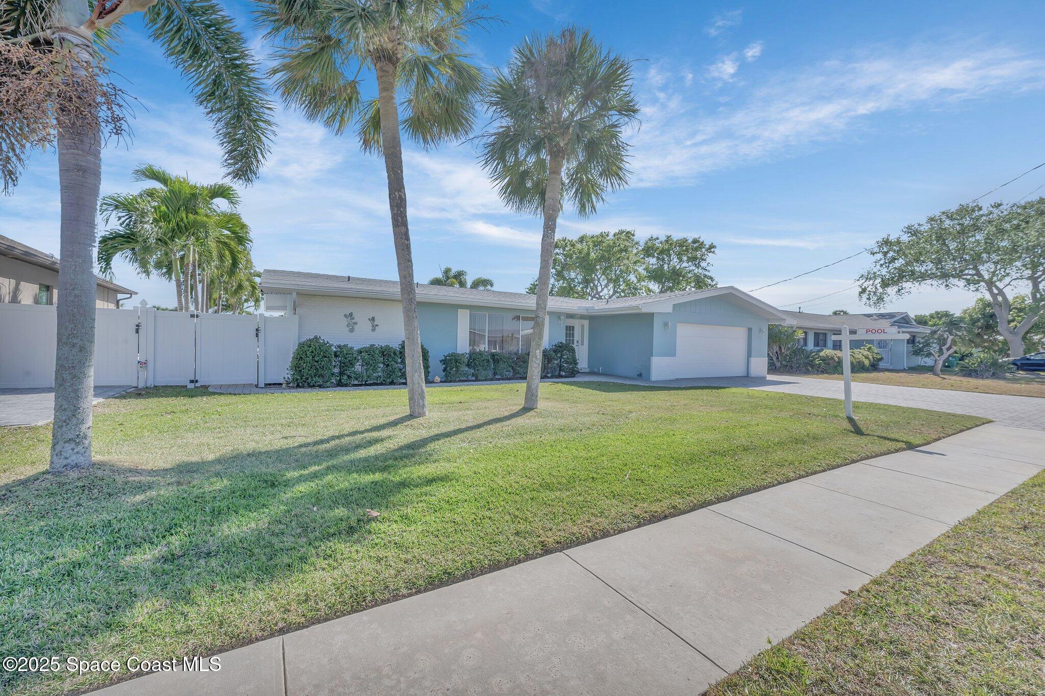 1695 Rochelle Parkway