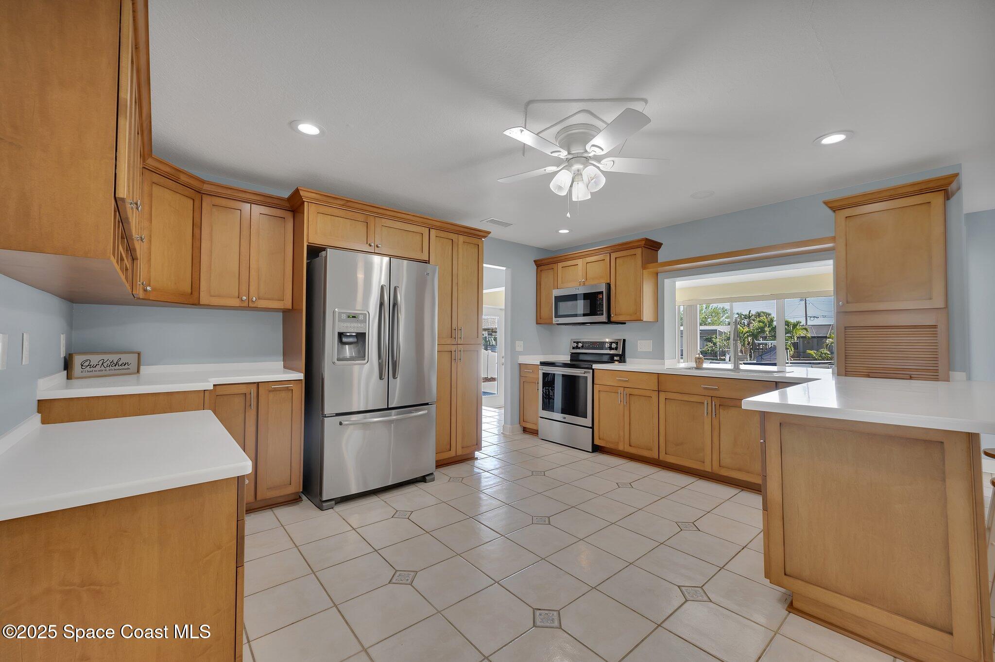 1695 Rochelle Parkway