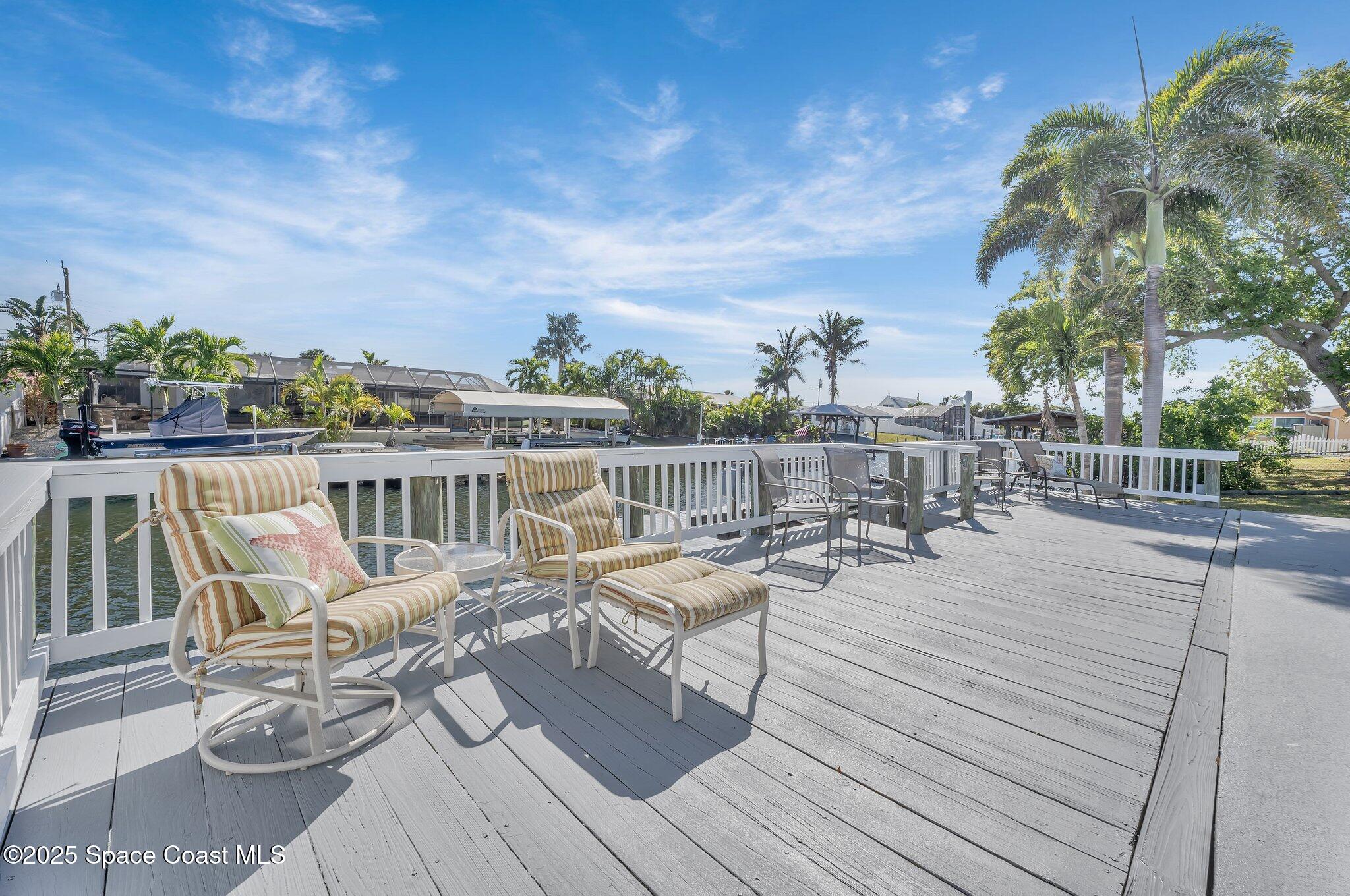 1695 Rochelle Parkway