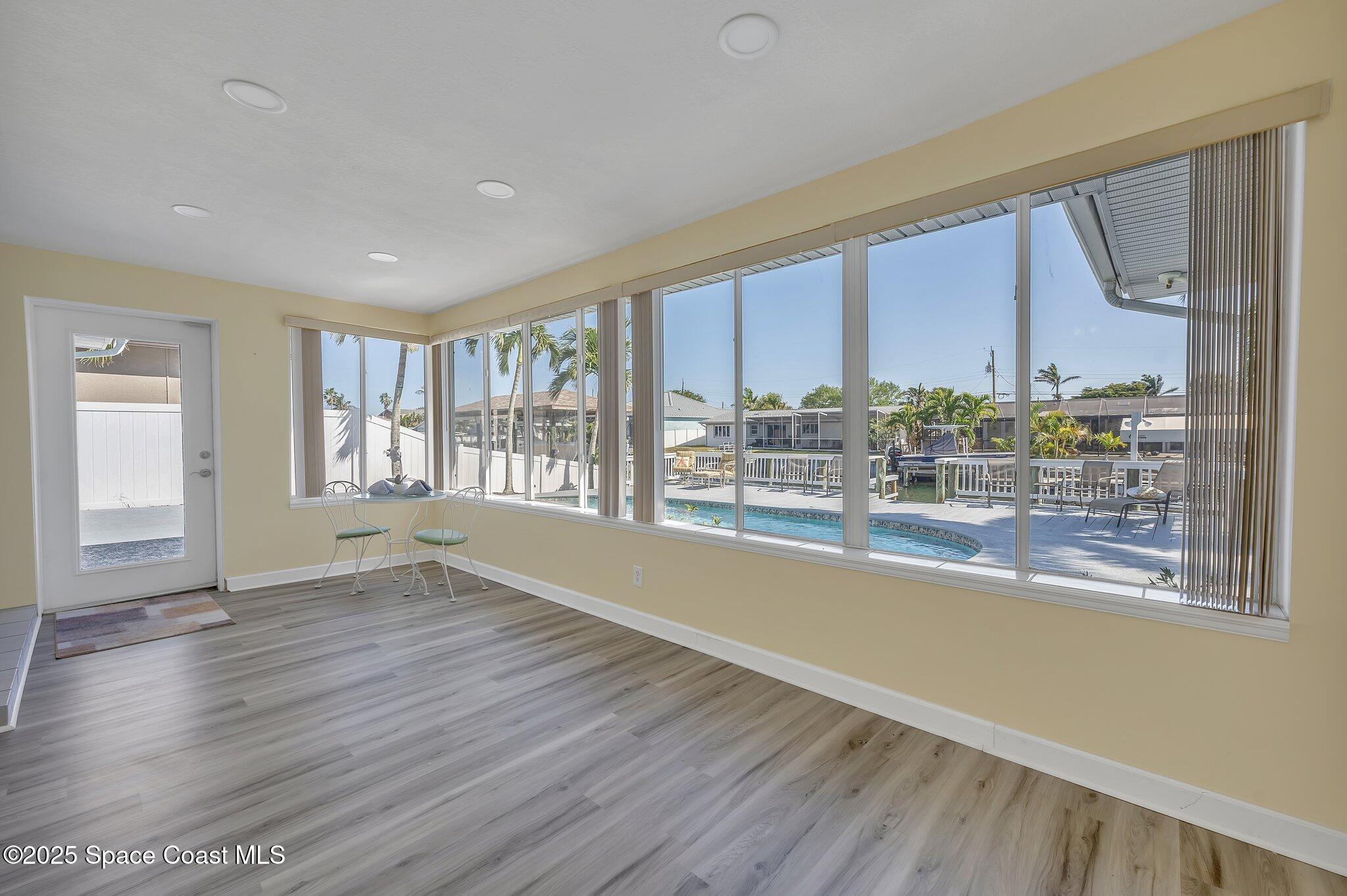 1695 Rochelle Parkway