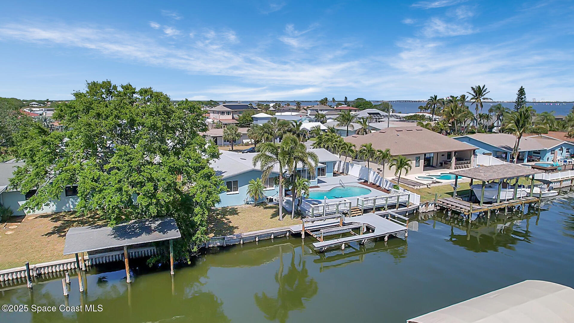 1695 Rochelle Parkway
