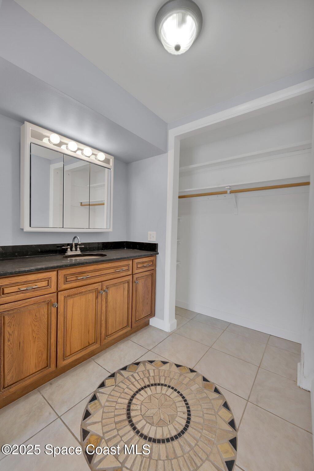 1695 Rochelle Parkway